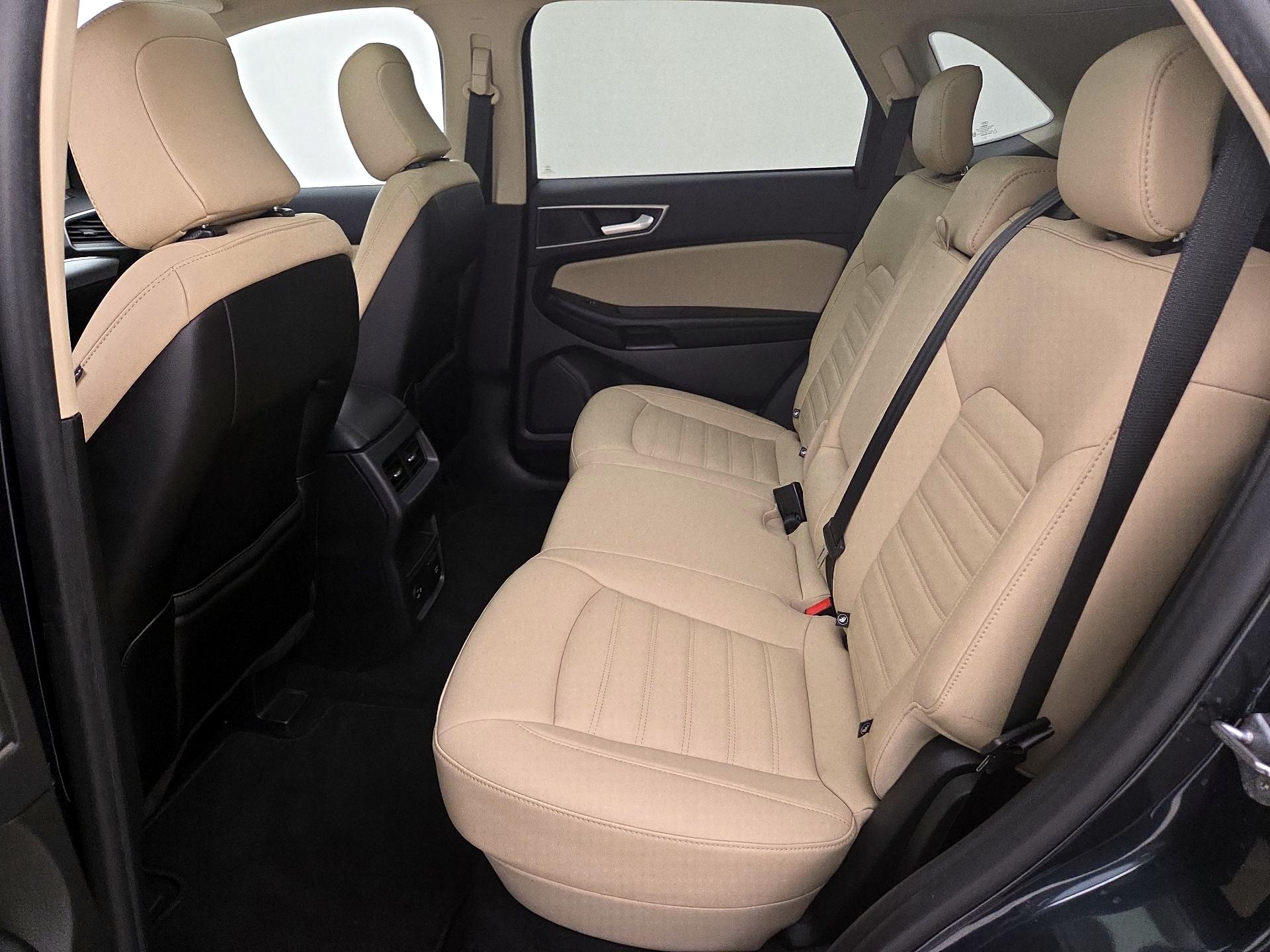 Thumbnail: 2022 Ford Edge - 20