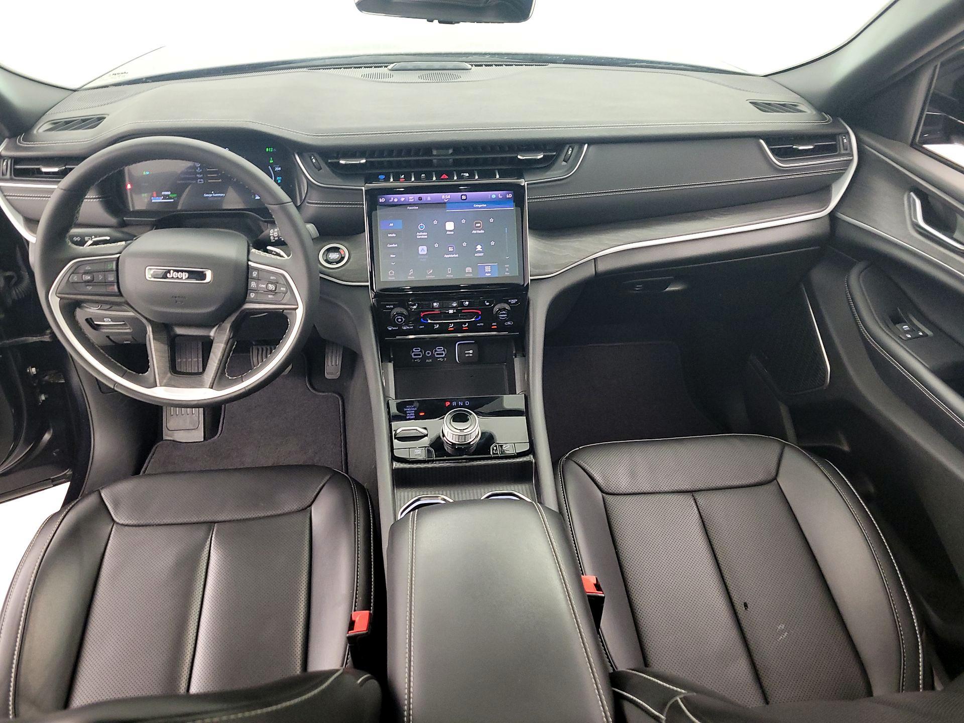 Thumbnail: 2024 Jeep Grand Cherokee - 9