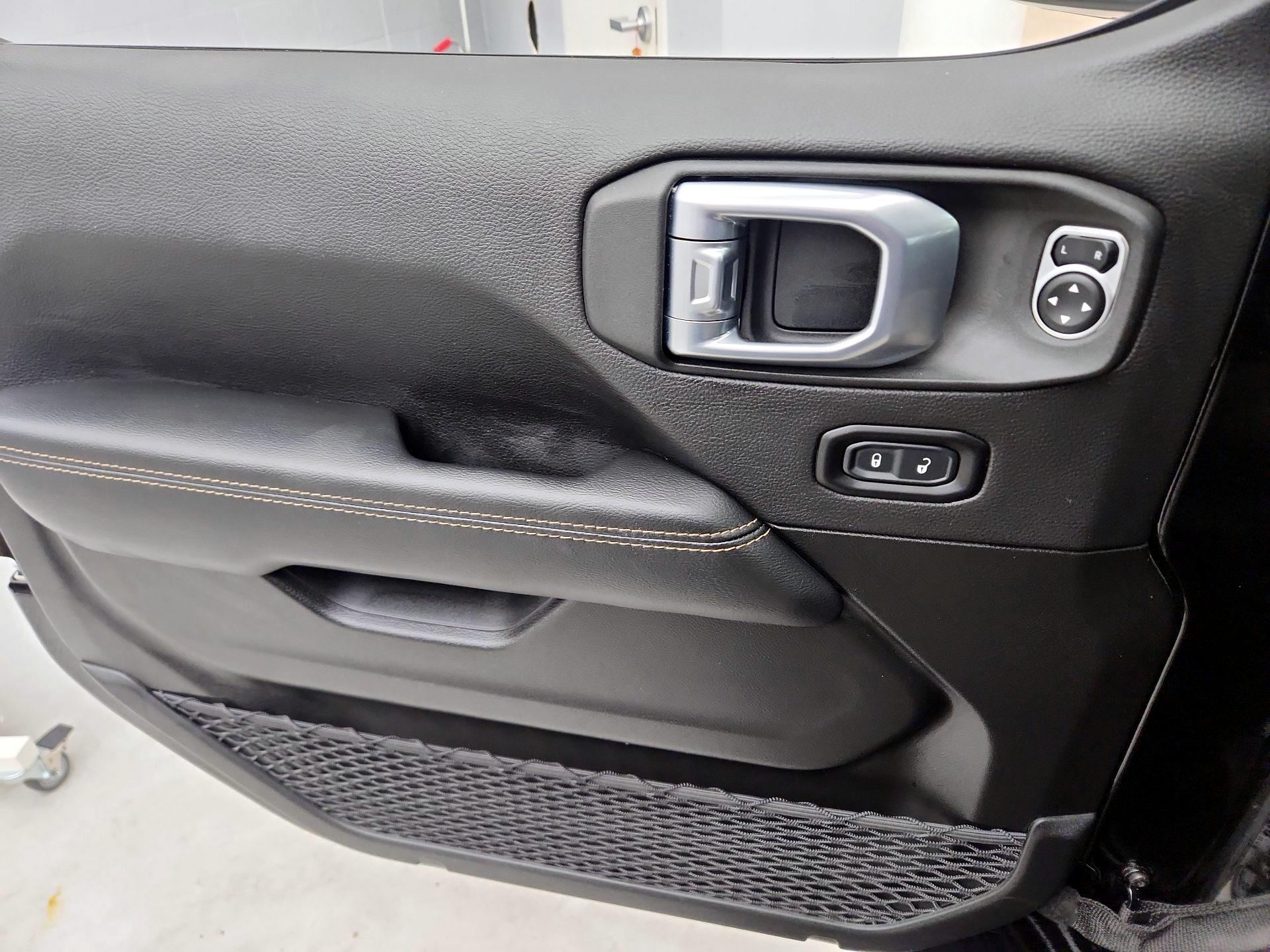 Thumbnail: 2022 Jeep Gladiator - 12