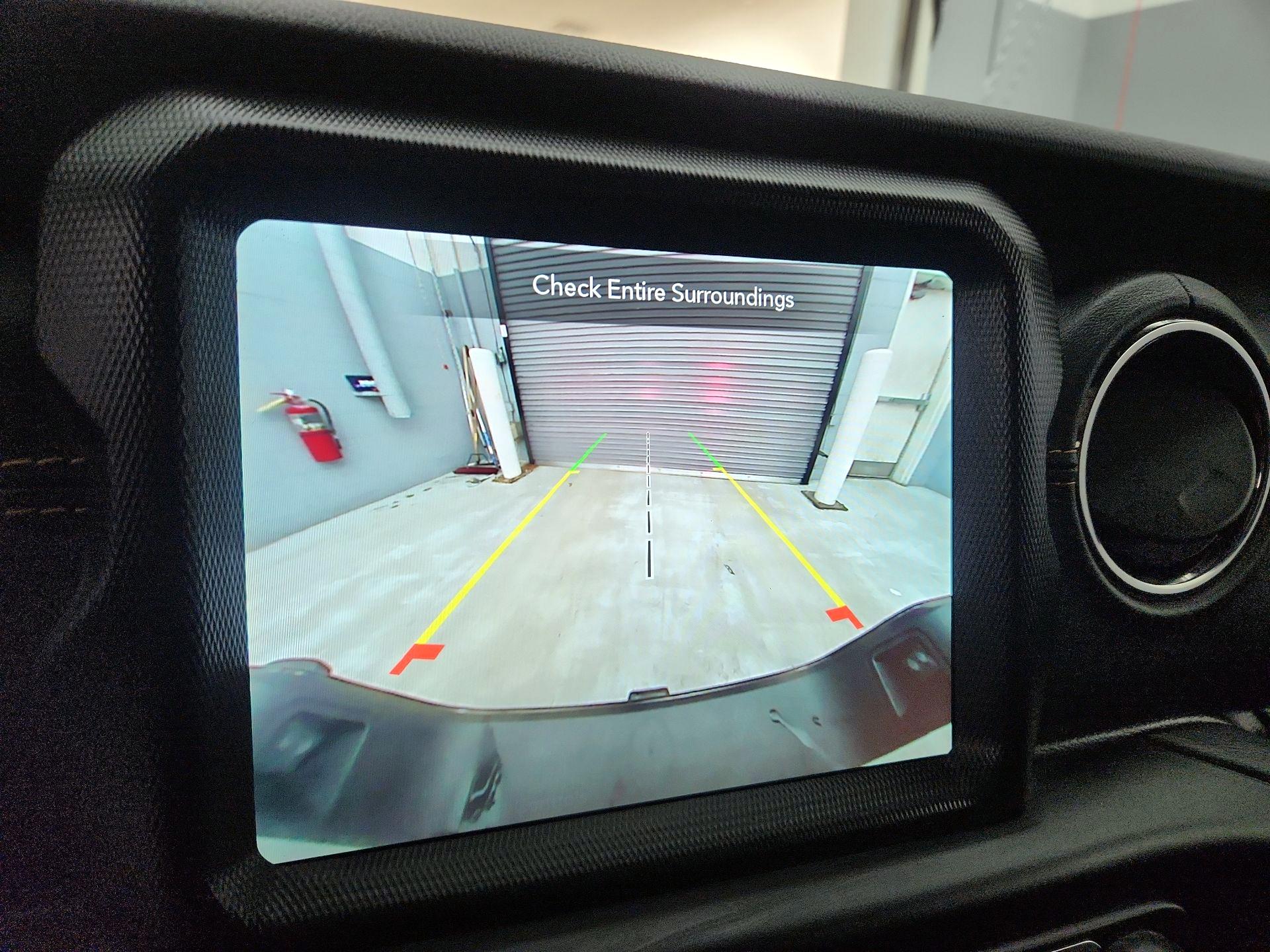 Thumbnail: 2022 Jeep Gladiator - 15