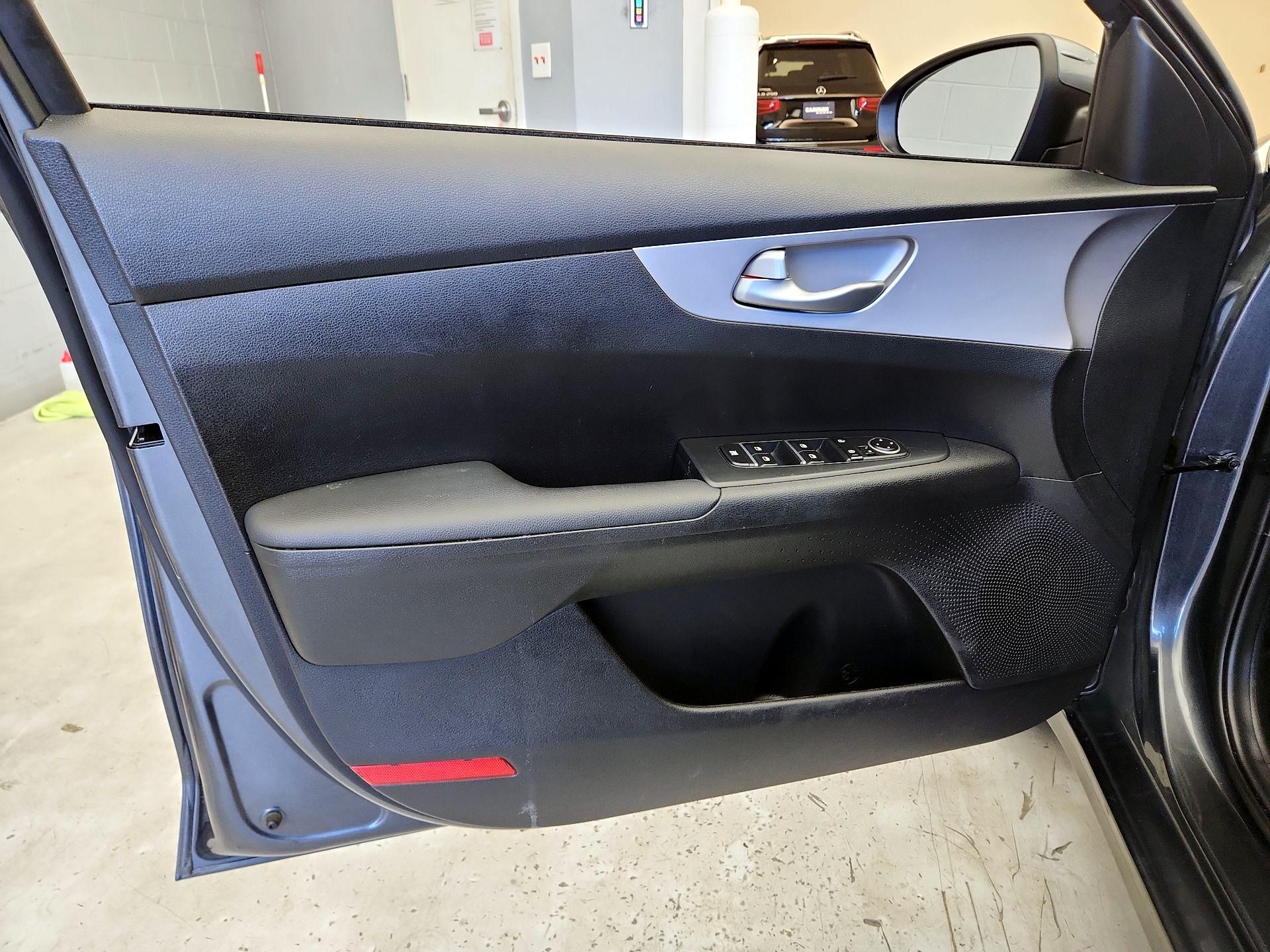 Thumbnail: 2024 Kia Forte - 12