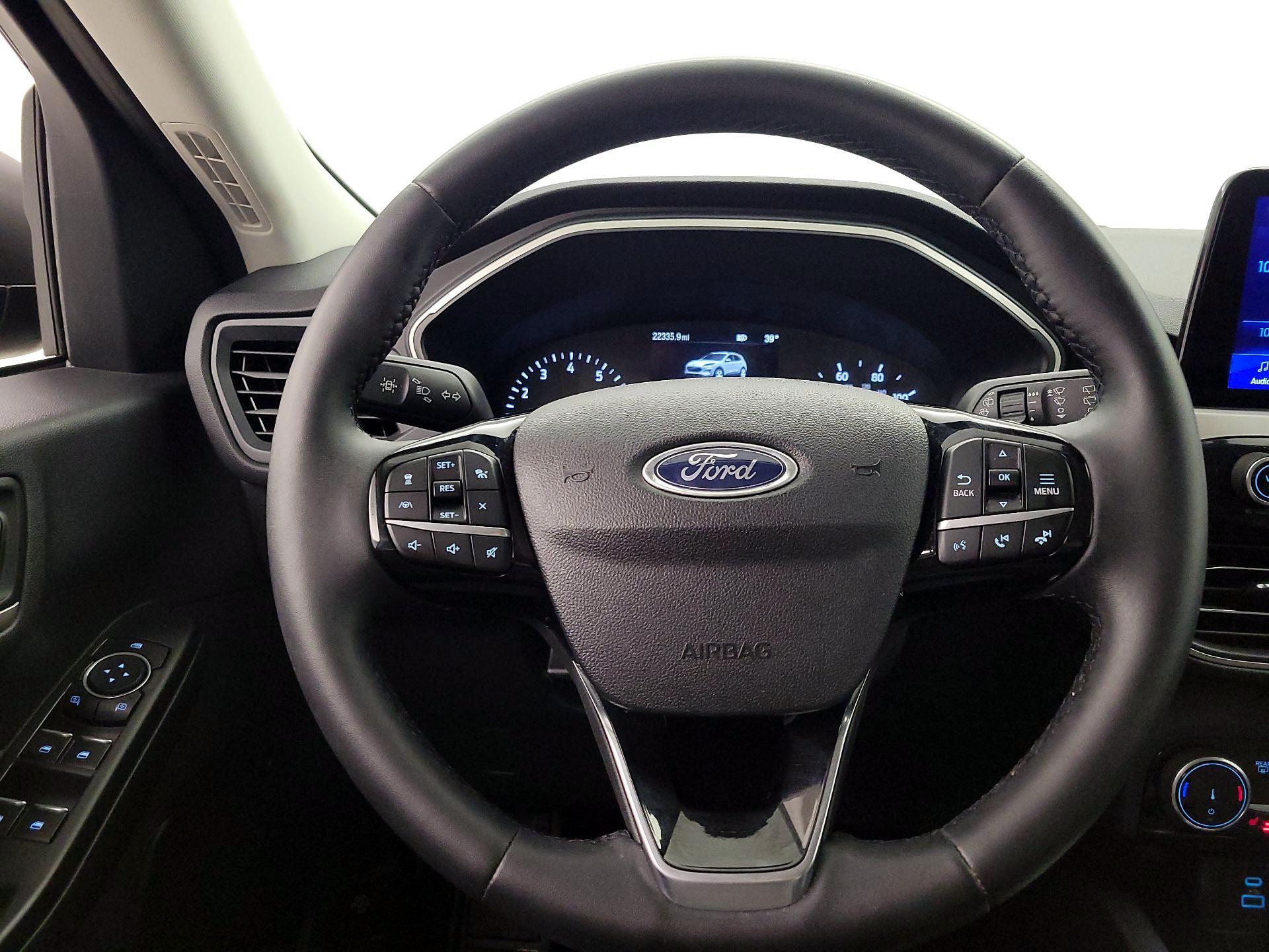 Thumbnail: 2022 Ford Escape - 10