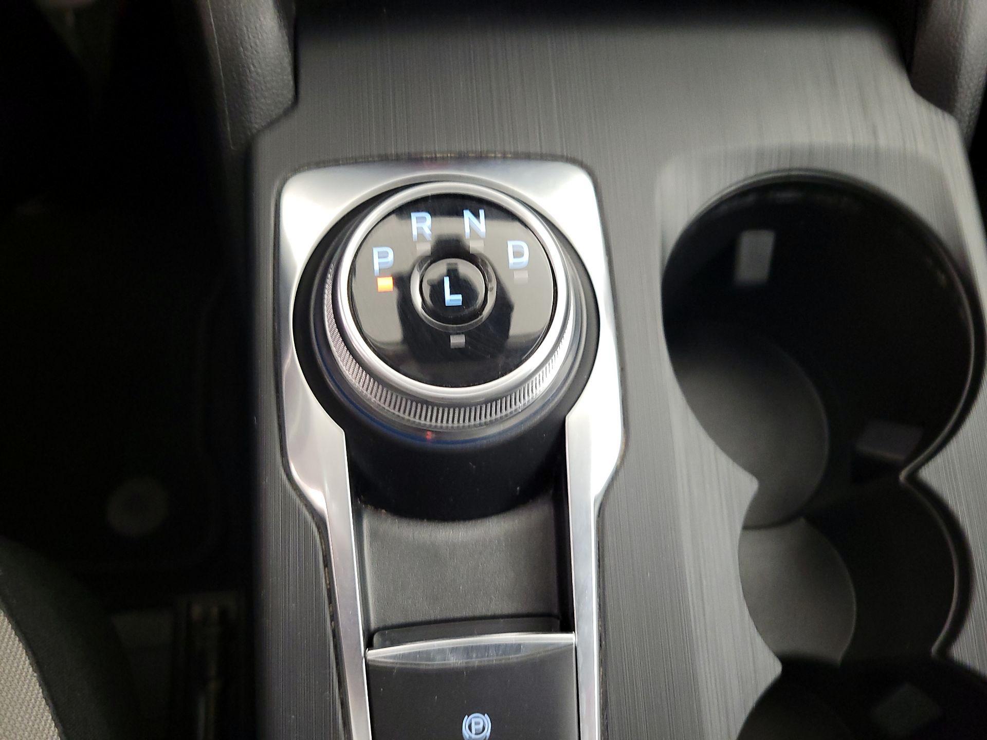 Thumbnail: 2022 Ford Escape - 17