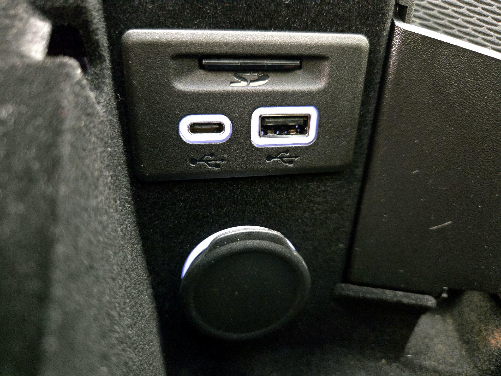 Thumbnail: 2023 Cadillac CT5 - 19