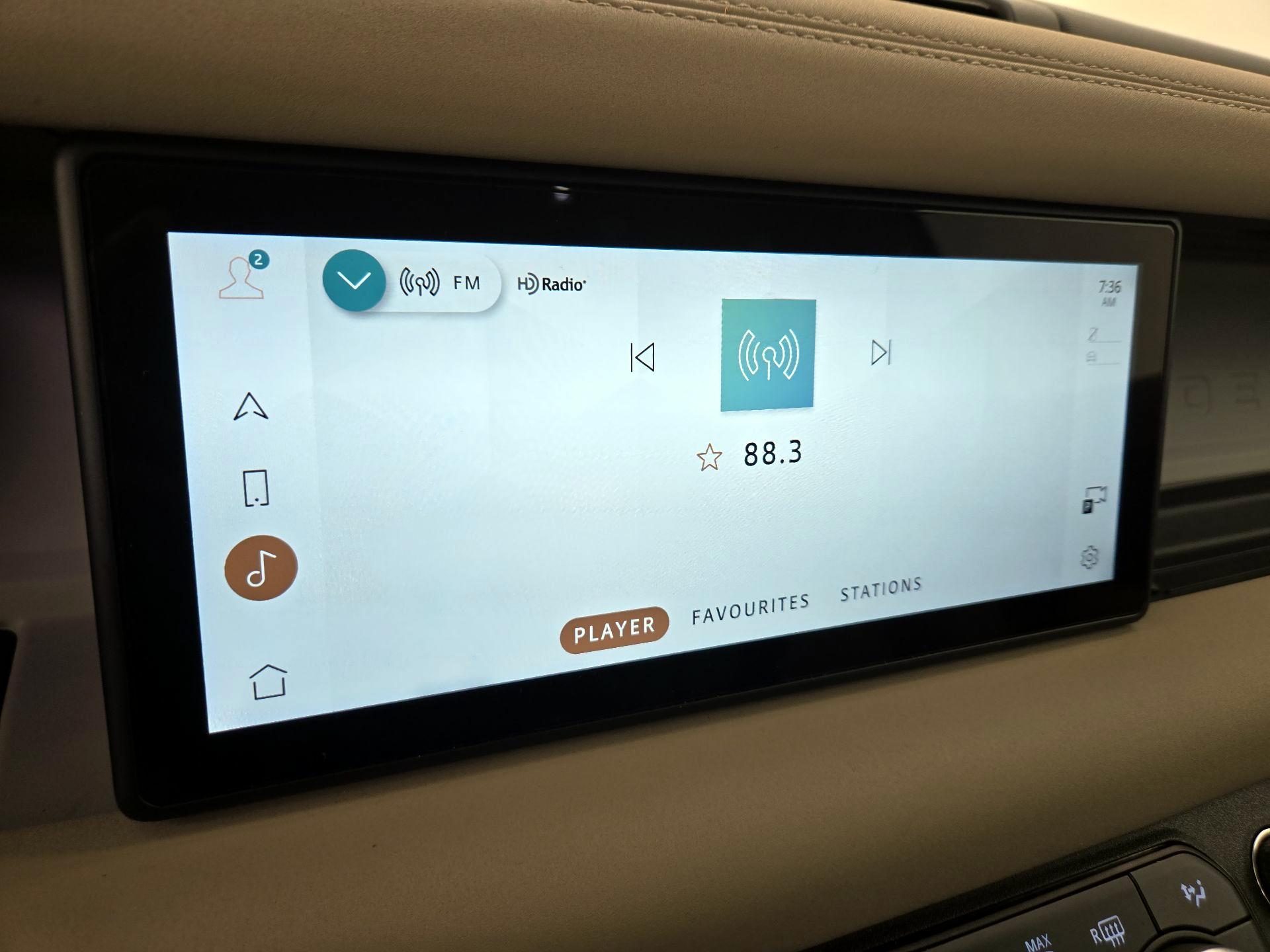 Thumbnail: 2020 Land Rover Defender - 16