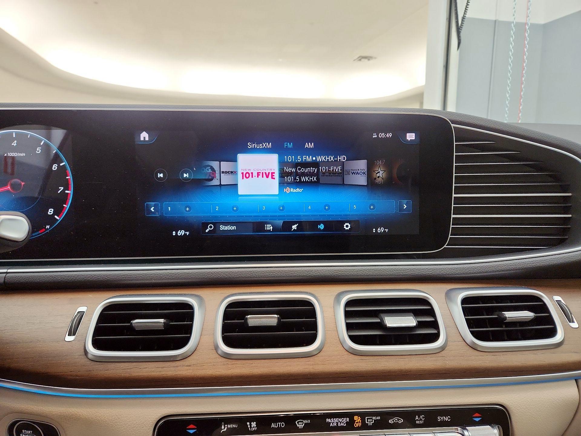 Thumbnail: 2022 Mercedes-Benz GLE - 16