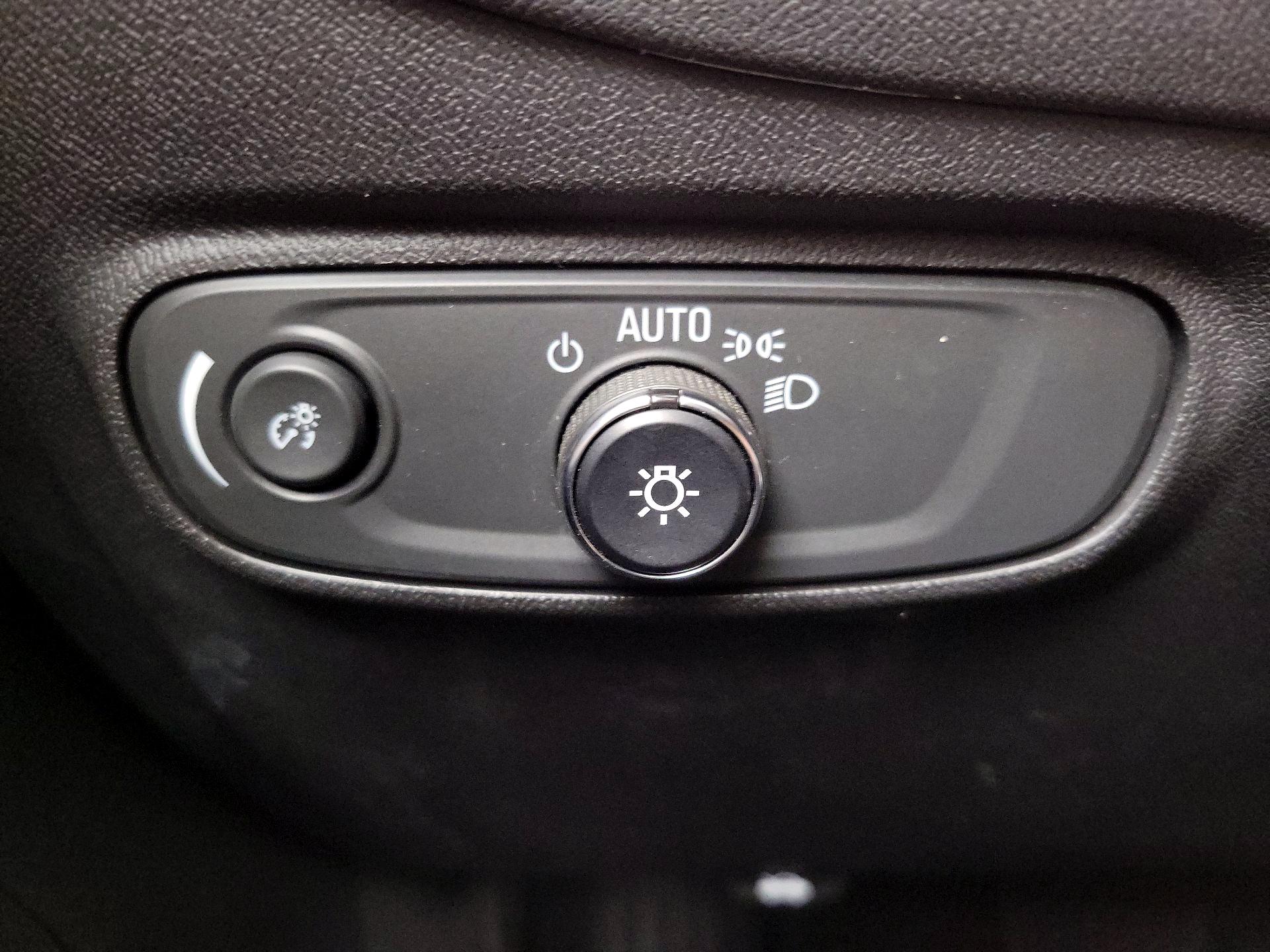 Thumbnail: 2023 Chevrolet Equinox - 13