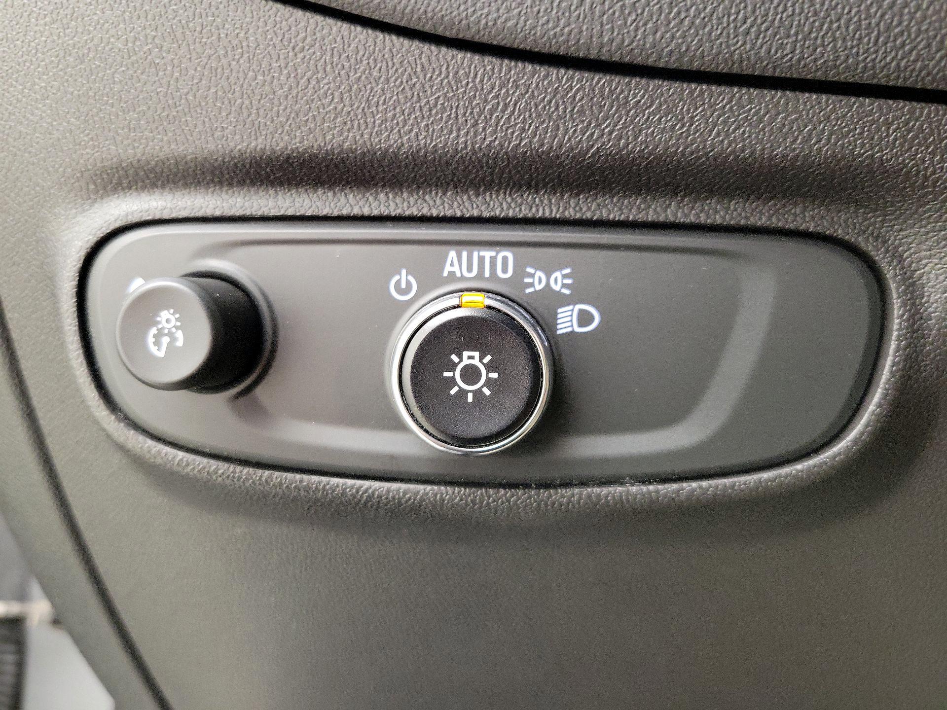 Thumbnail: 2023 Chevrolet Equinox - 13