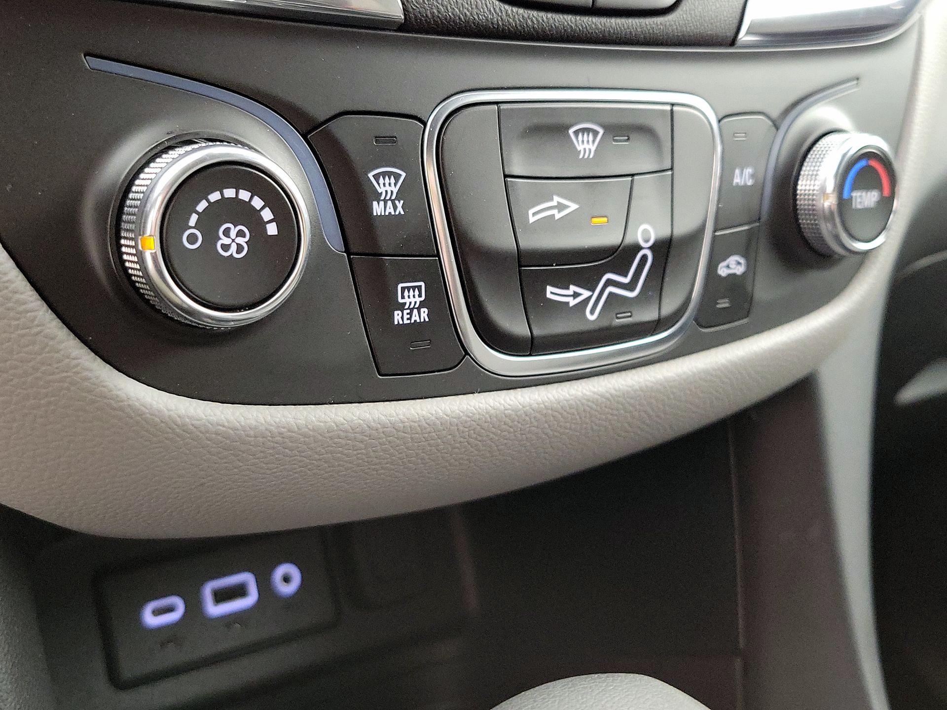 Thumbnail: 2023 Chevrolet Equinox - 16