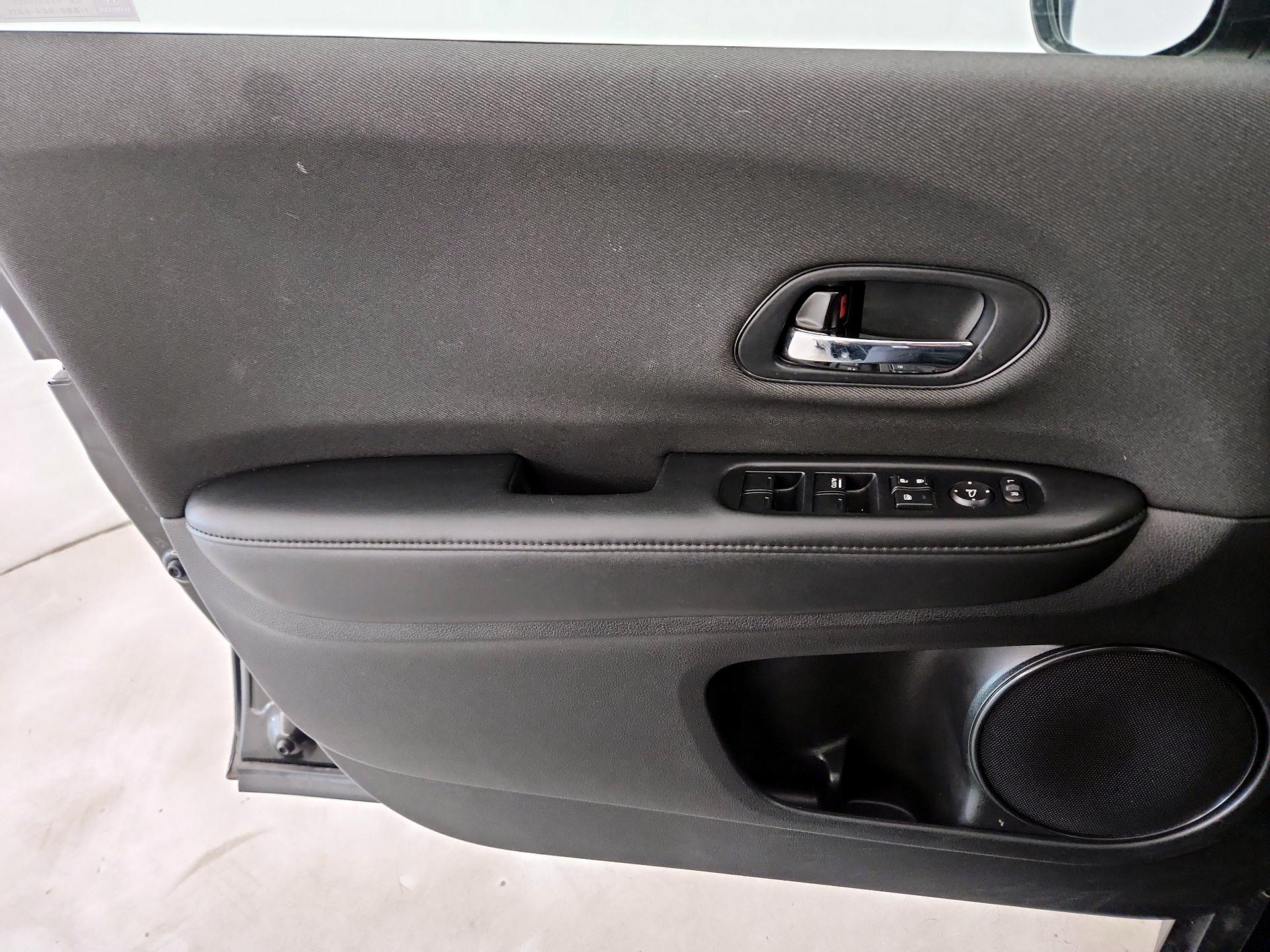 Thumbnail: 2022 Honda HR-V - 12