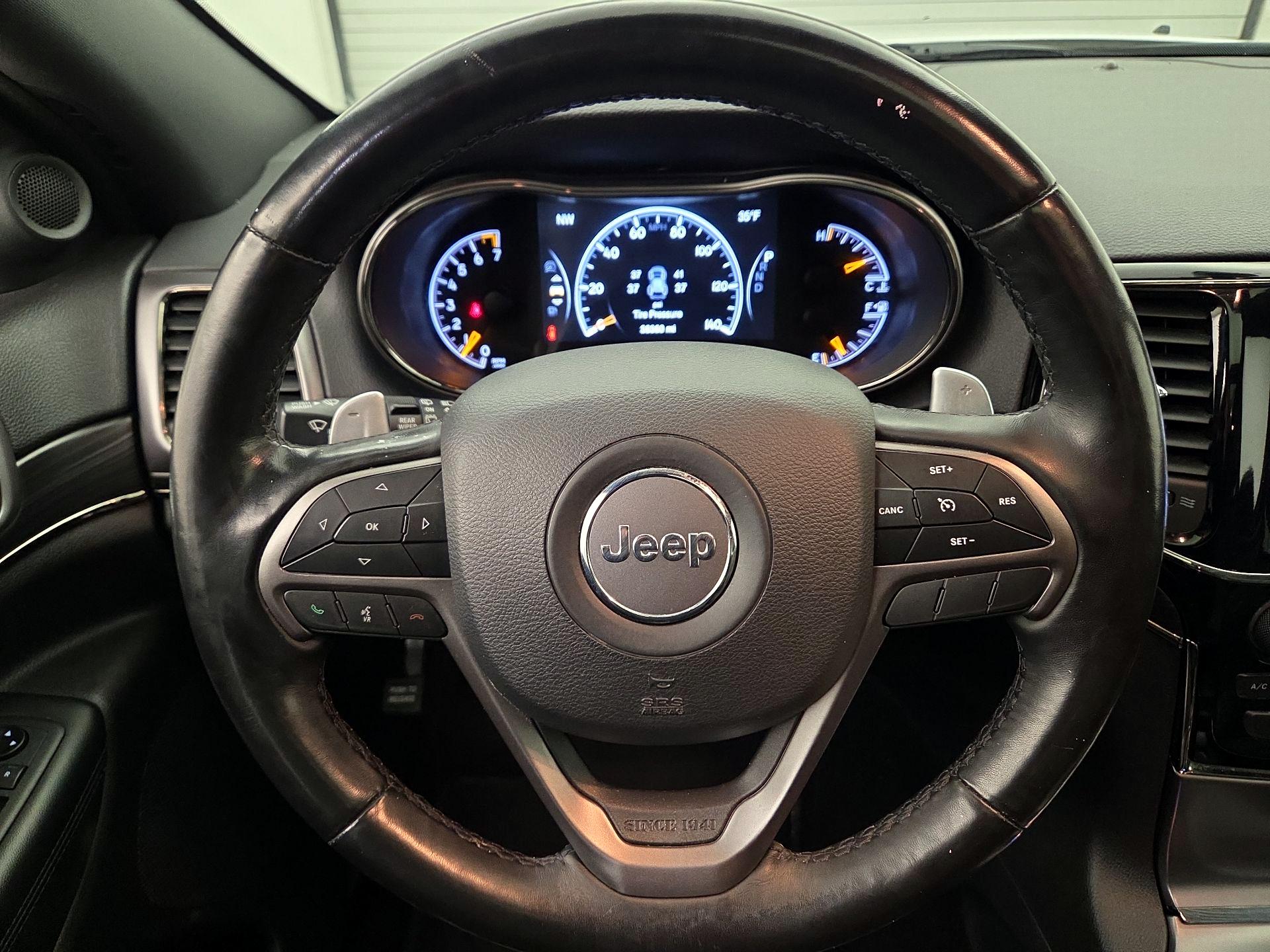 Thumbnail: 2020 Jeep Grand Cherokee - 10