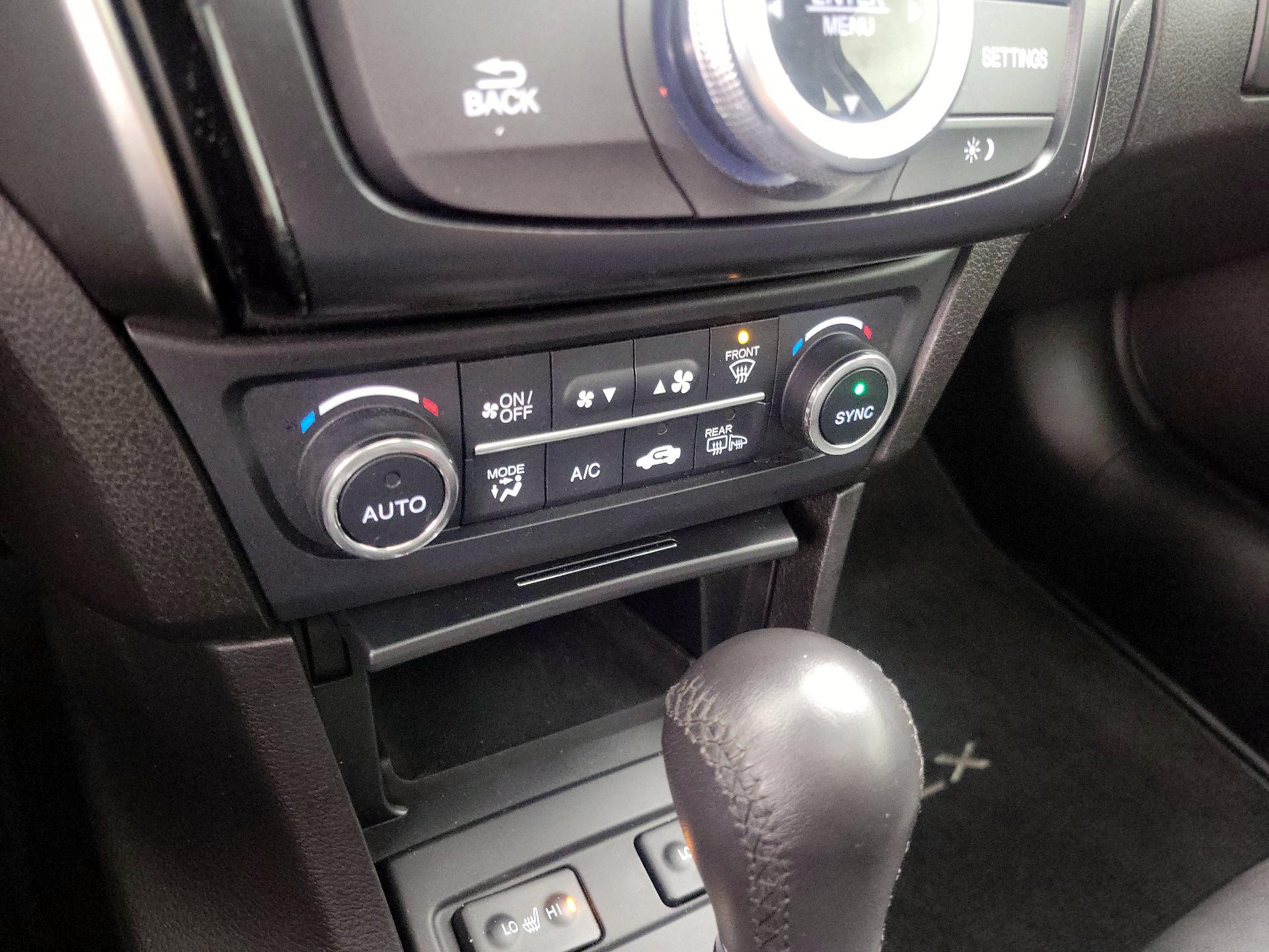 Thumbnail: 2022 Acura ILX - 16