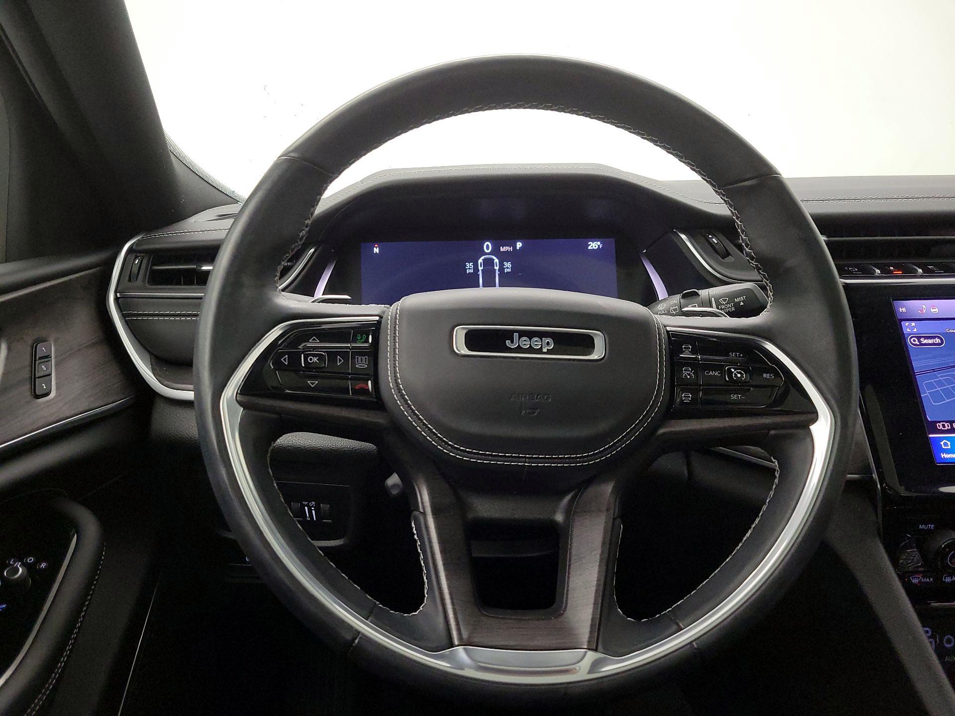 Thumbnail: 2022 Jeep Grand Cherokee - 10