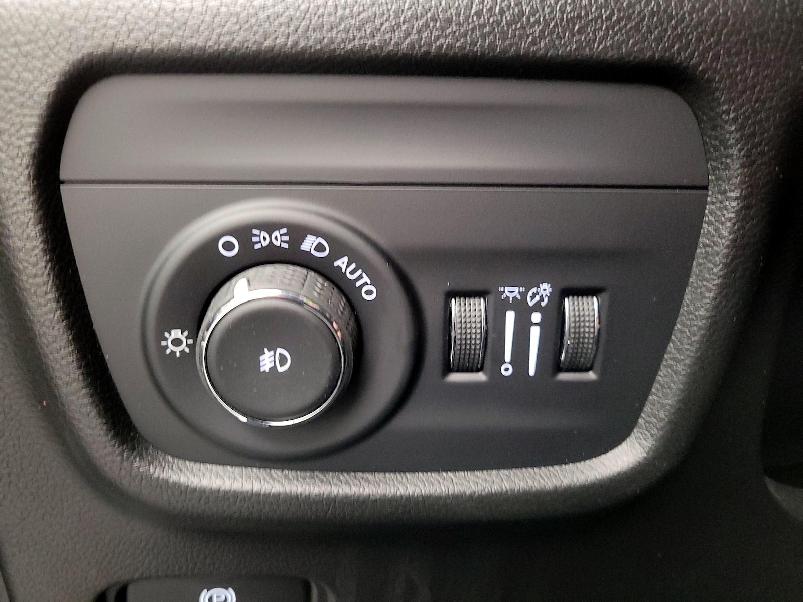 2022 Jeep Grand Cherokee Overland - Photo 14