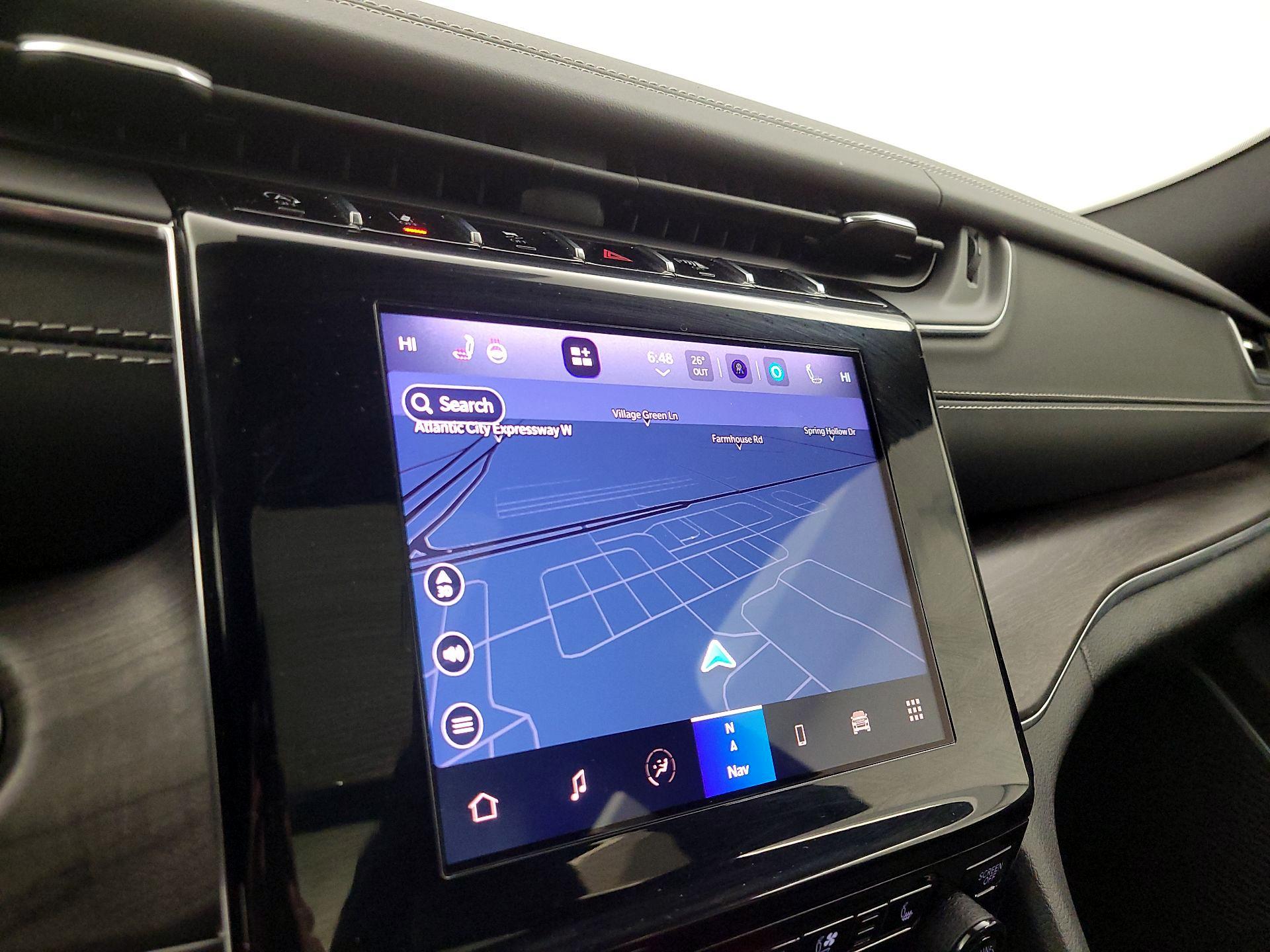 Thumbnail: 2022 Jeep Grand Cherokee - 14