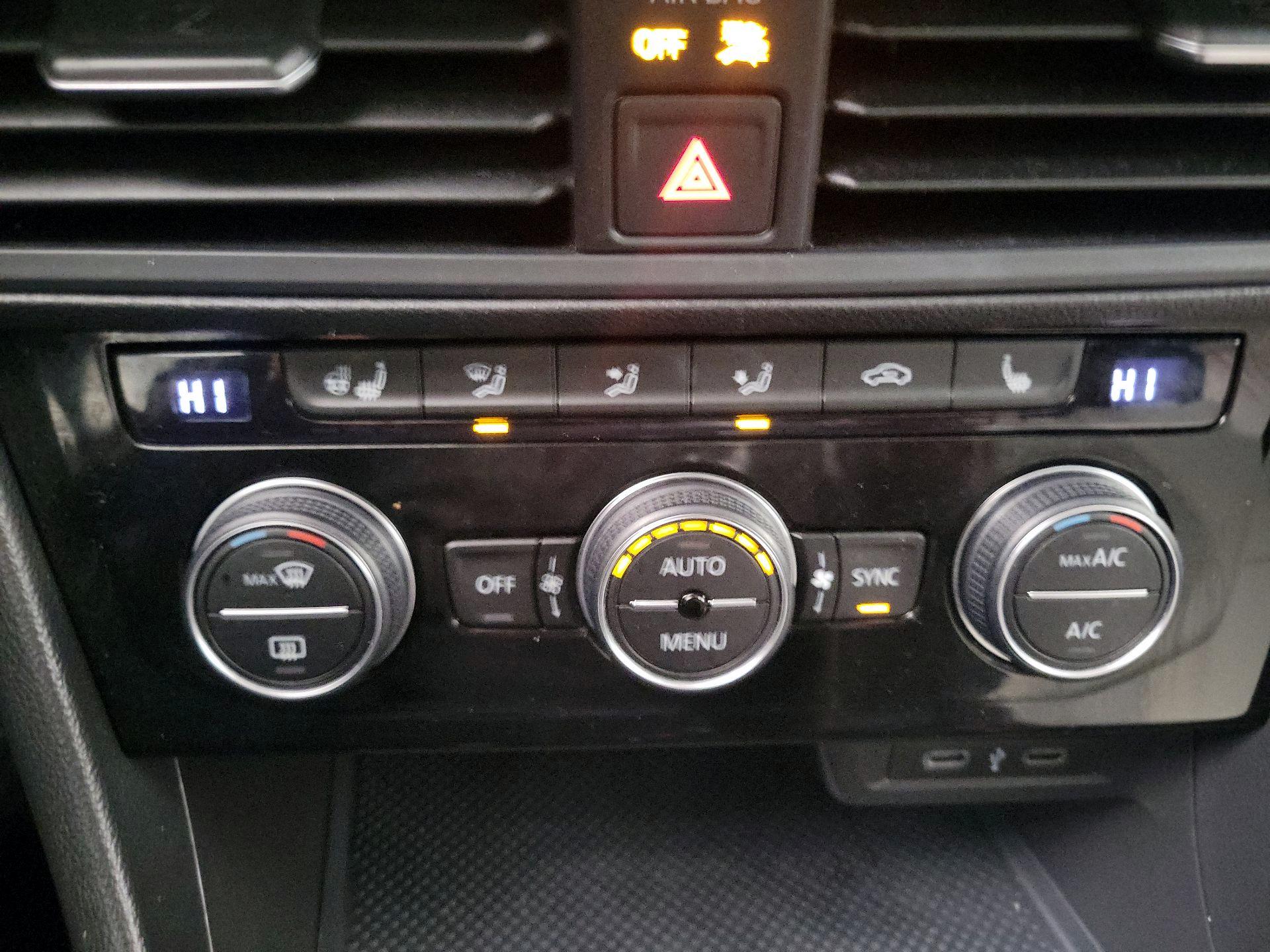 Thumbnail: 2020 Volkswagen Jetta - 14