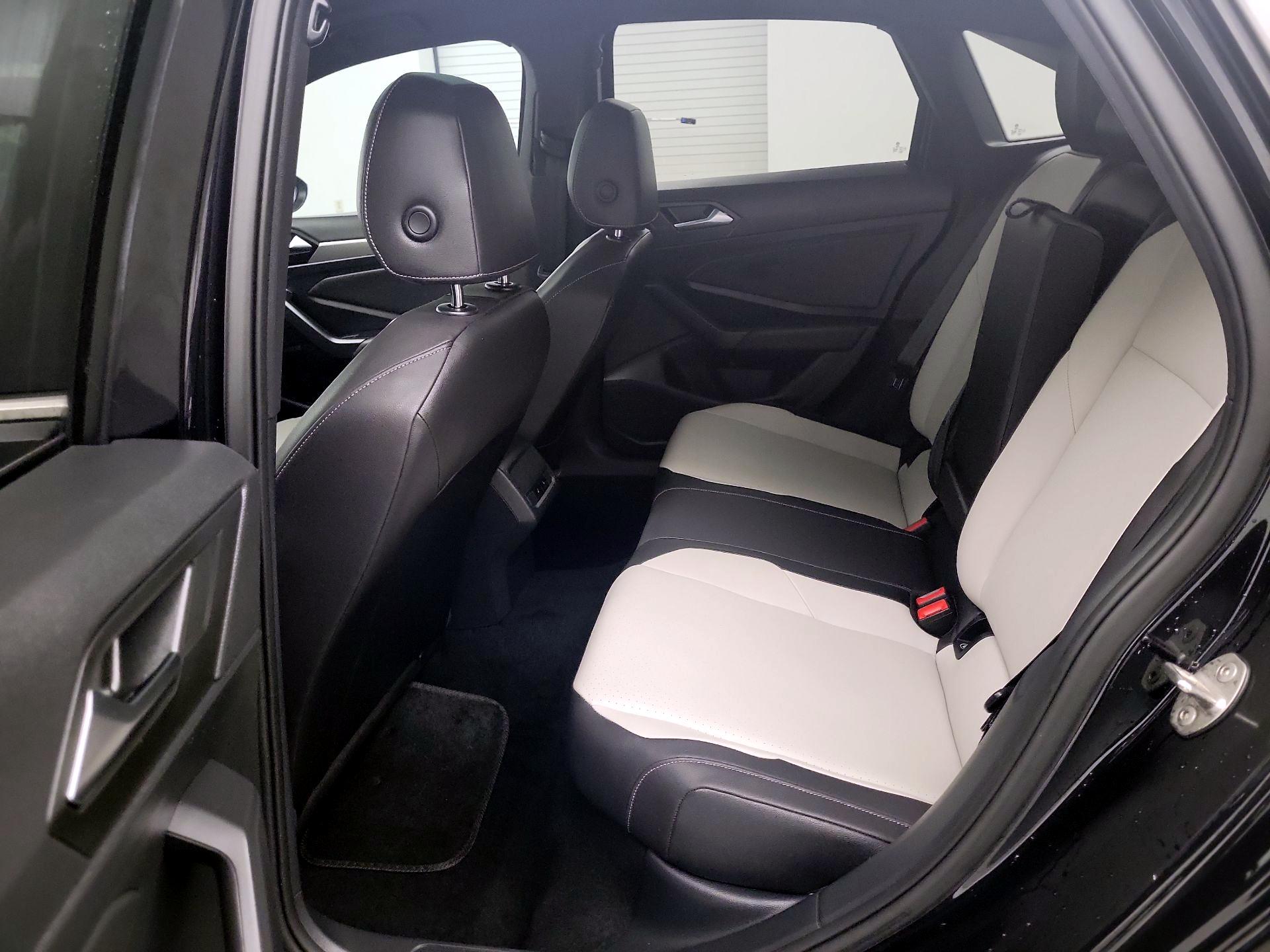 Thumbnail: 2020 Volkswagen Jetta - 18