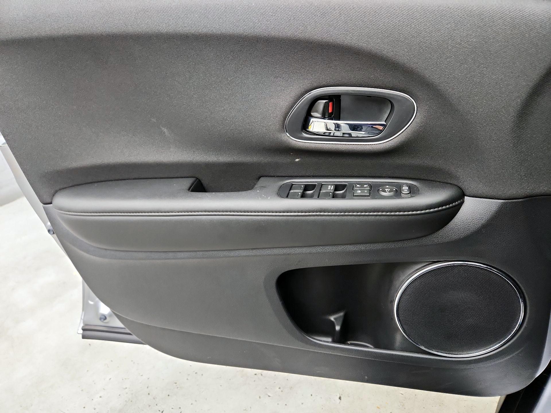 Thumbnail: 2022 Honda HR-V - 12