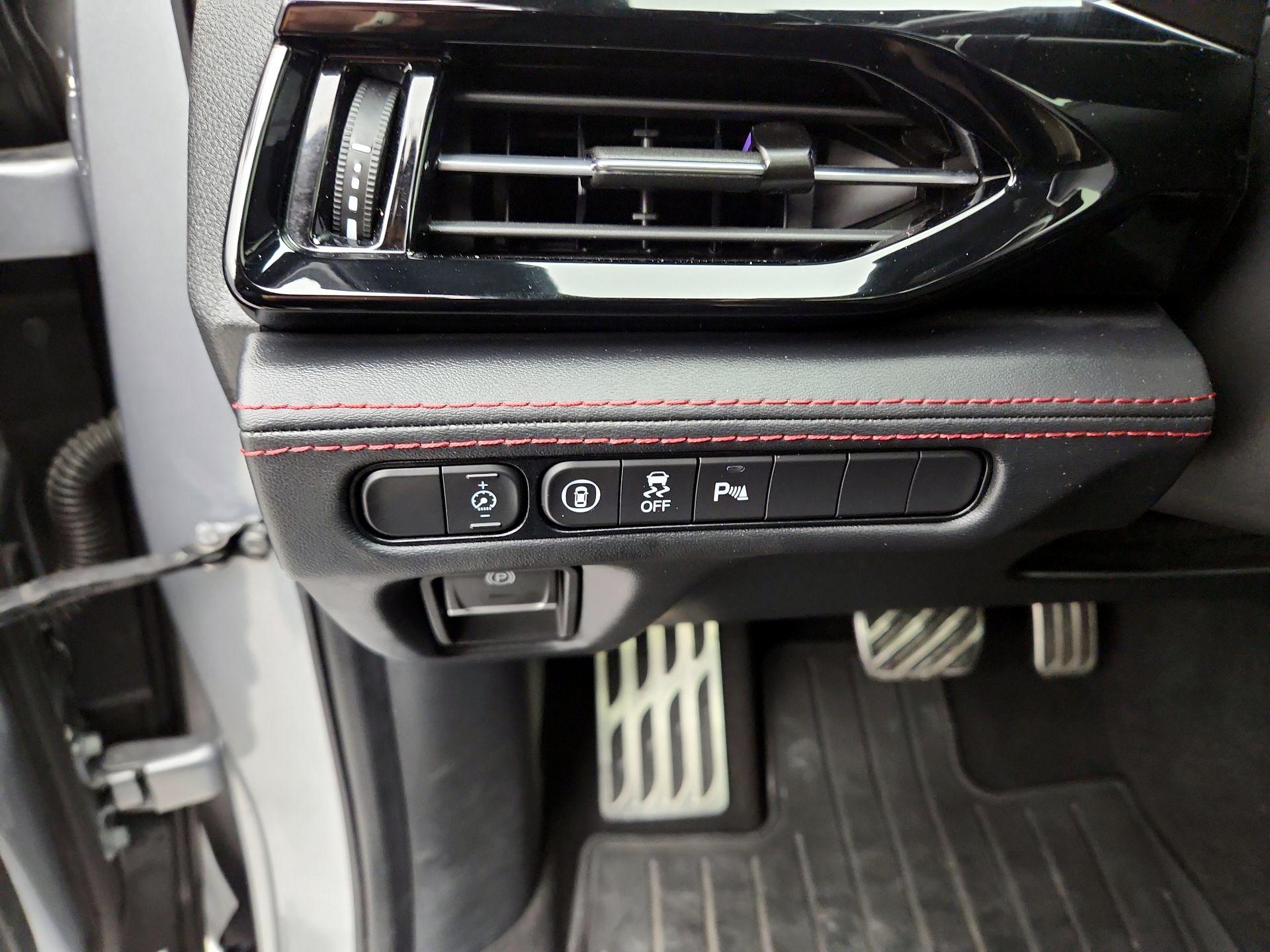 Thumbnail: 2023 Acura MDX - 13