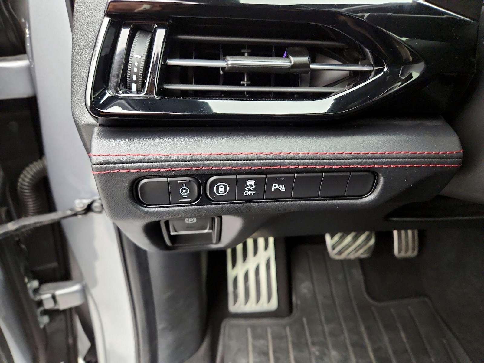2023 Acura MDX A-Spec Package - Photo 14