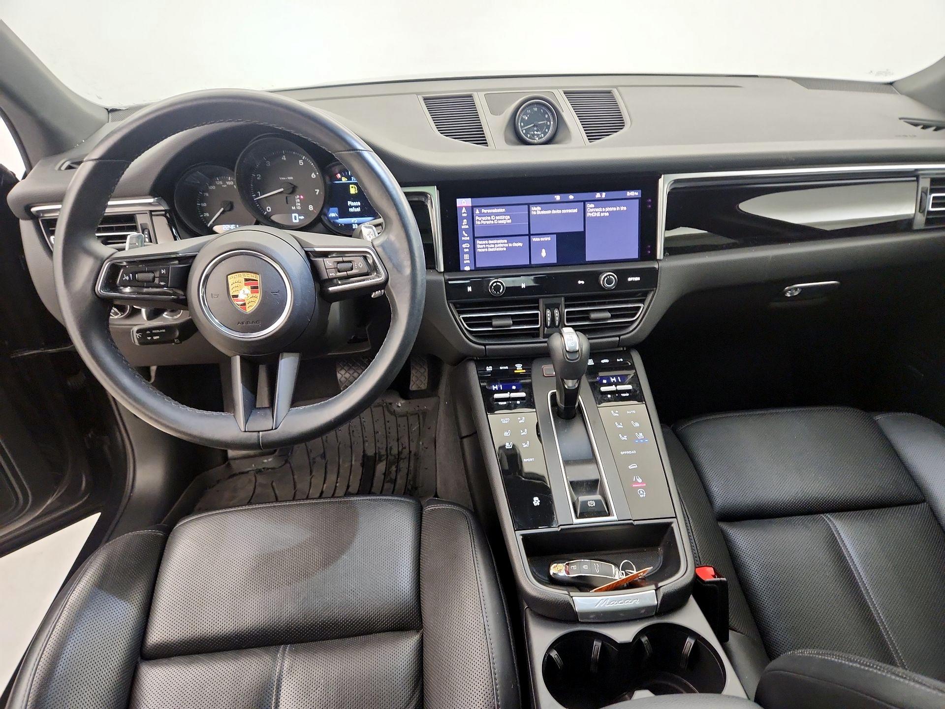 Thumbnail: 2022 Porsche Macan - 9