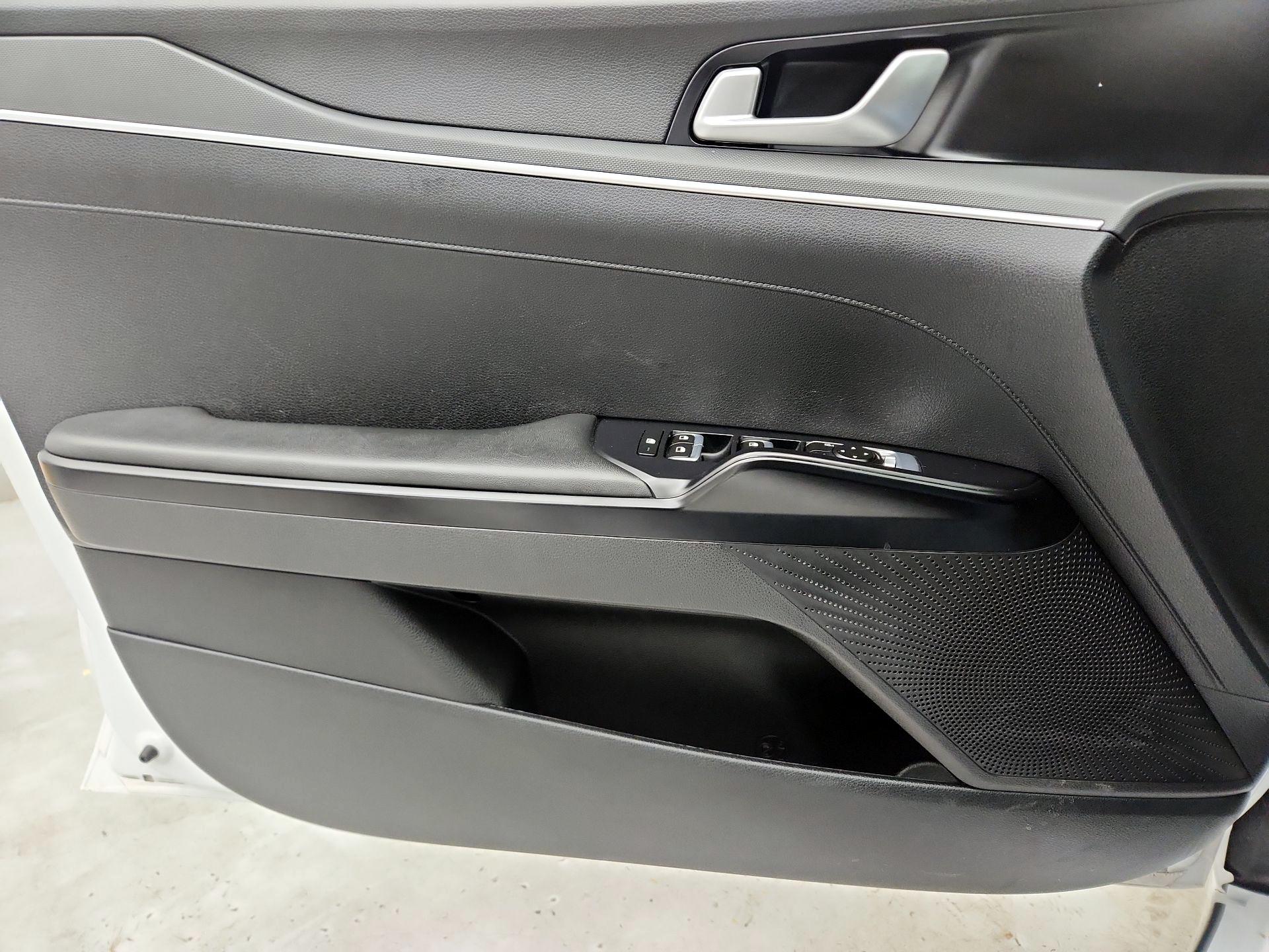 Thumbnail: 2023 Kia K5 - 12