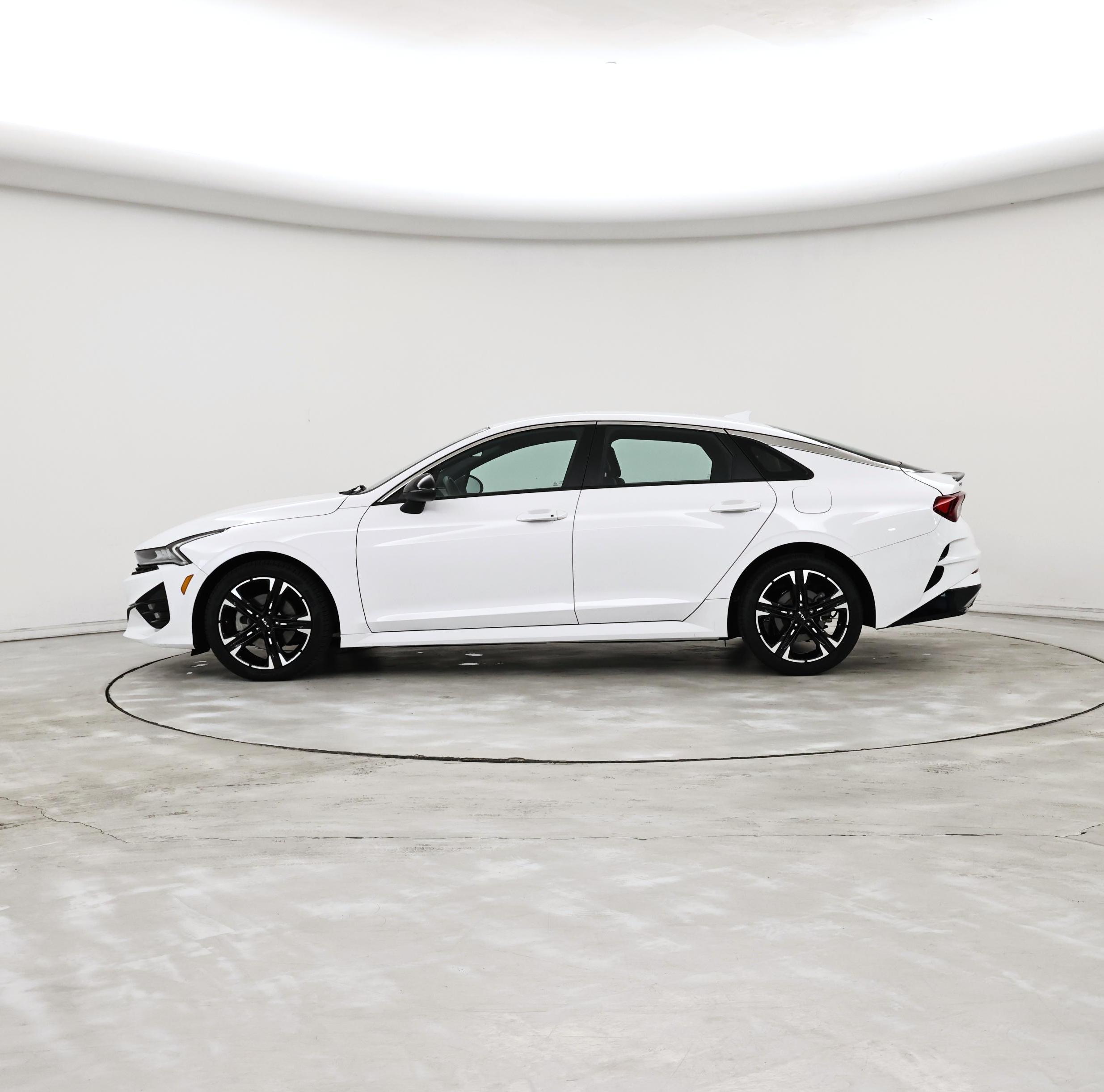 Thumbnail: 2023 Kia K5 - 3