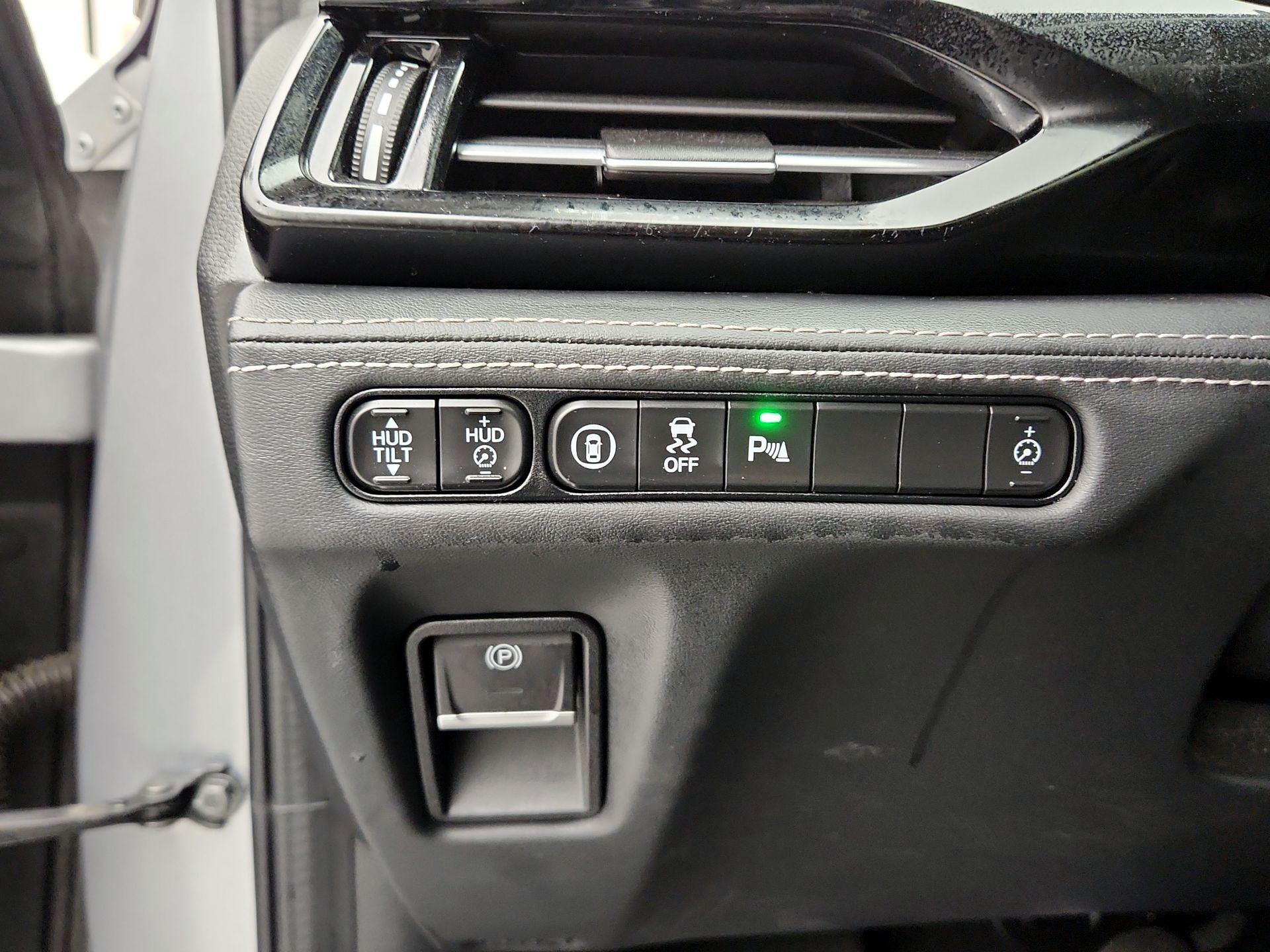 Thumbnail: 2022 Acura MDX - 13