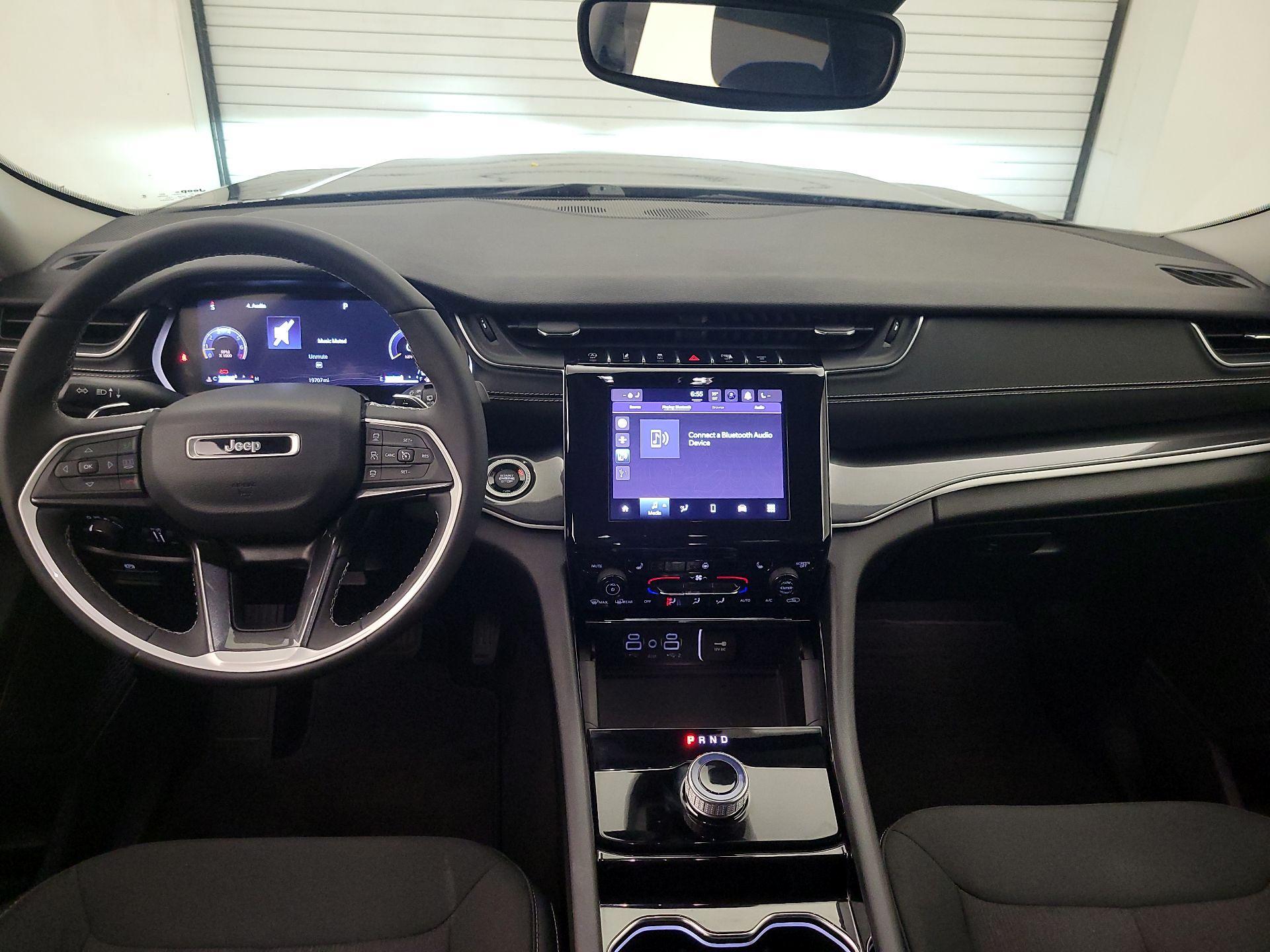 Thumbnail: 2023 Jeep Grand Cherokee - 9