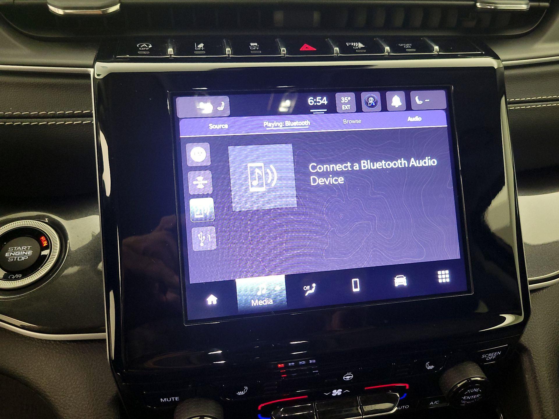 Thumbnail: 2023 Jeep Grand Cherokee - 15