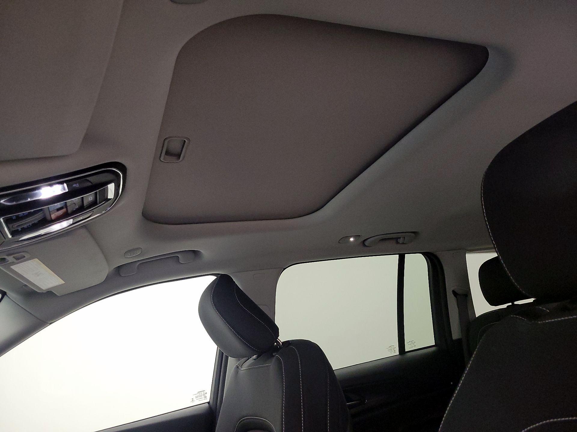 Thumbnail: 2023 Jeep Grand Cherokee - 19