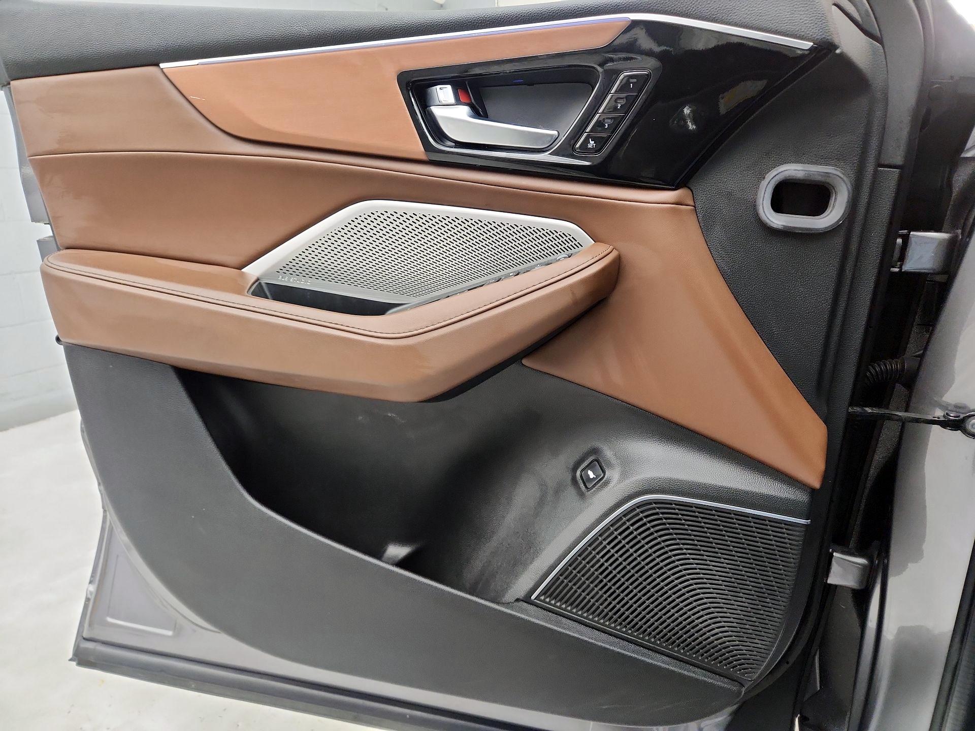 Thumbnail: 2023 Acura MDX - 12