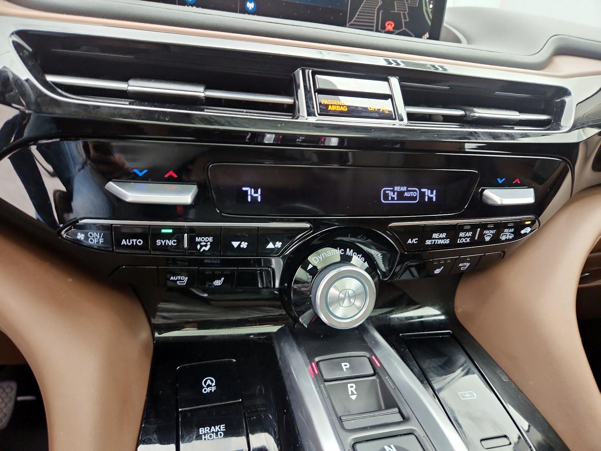 Thumbnail: 2023 Acura MDX - 17