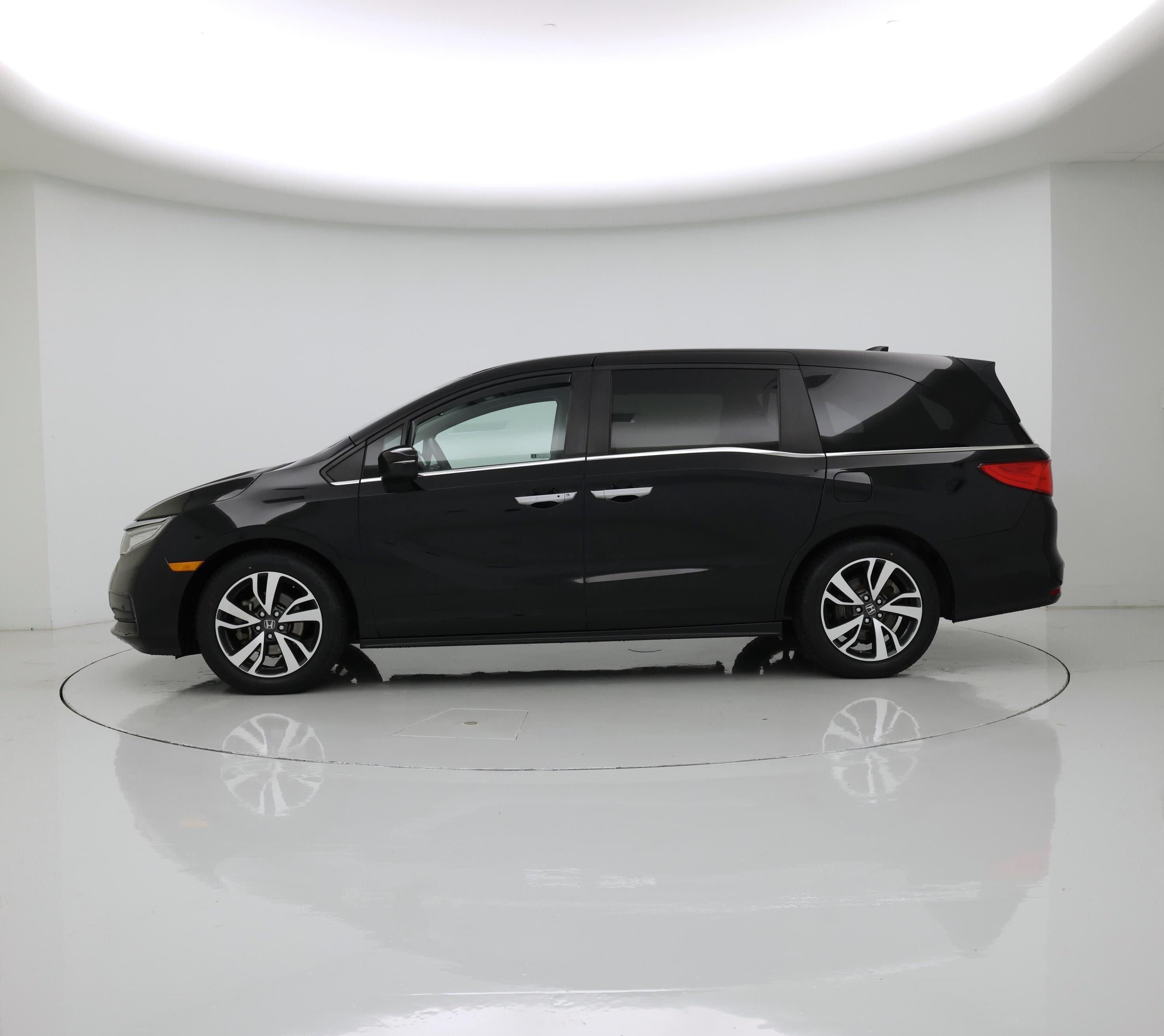 Thumbnail: 2023 Honda Odyssey - 3