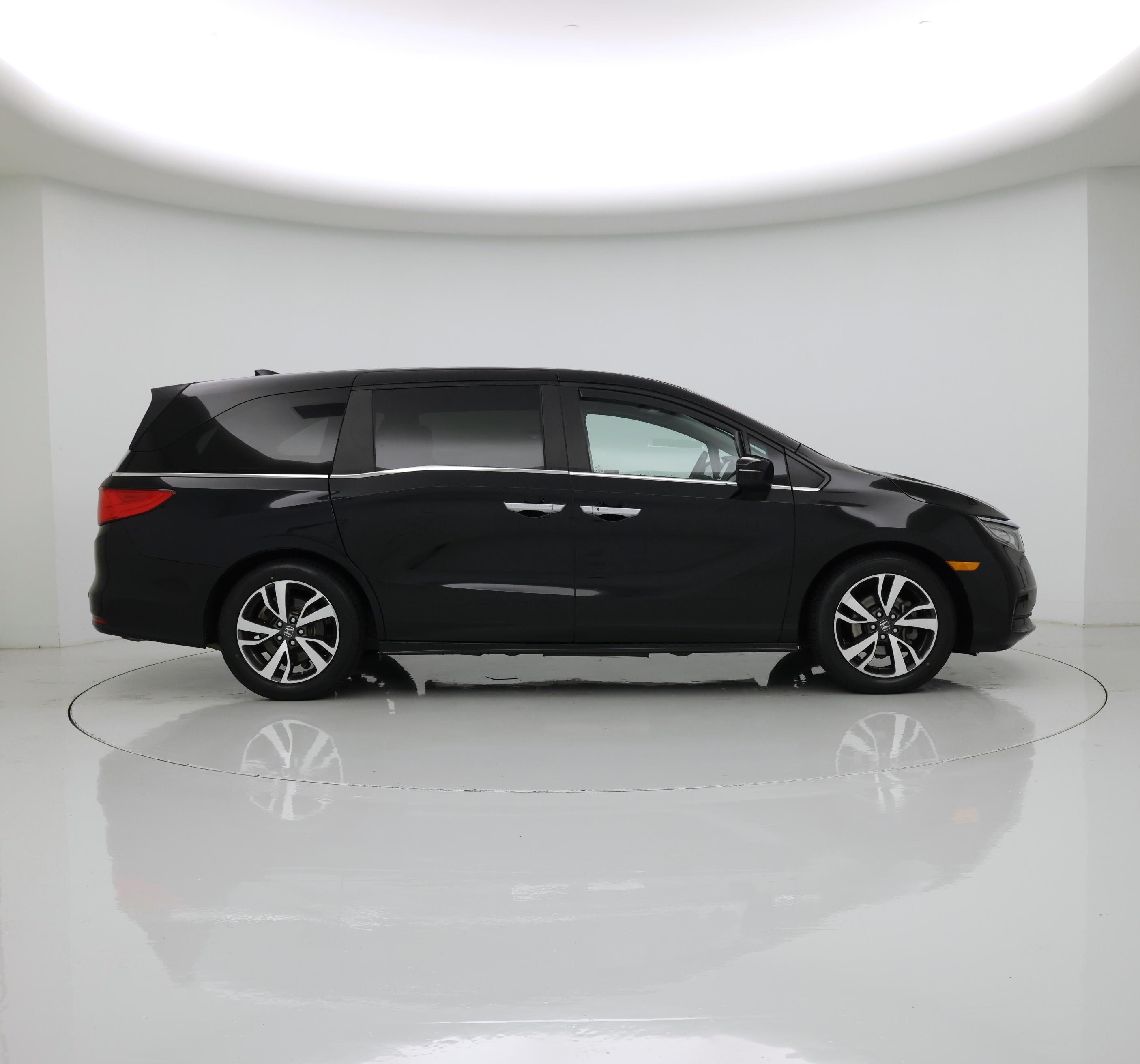 Thumbnail: 2023 Honda Odyssey - 7