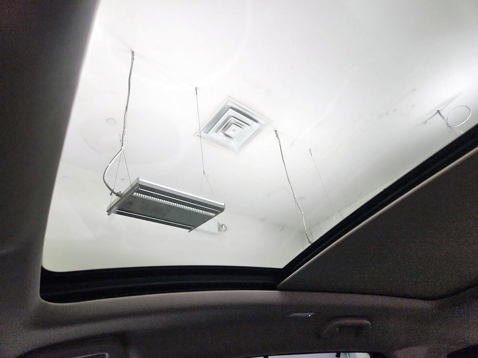 Thumbnail: 2023 Acura MDX - 20