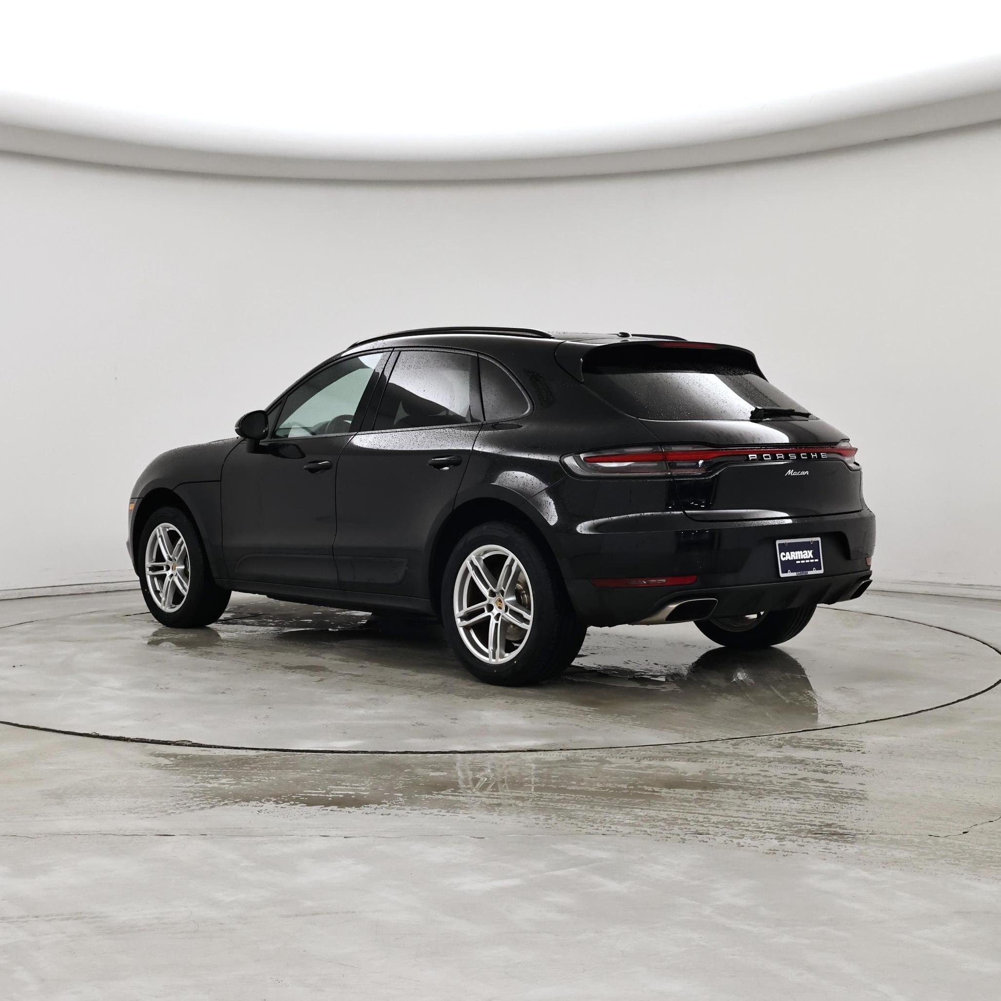 Thumbnail: 2021 Porsche Macan - 2