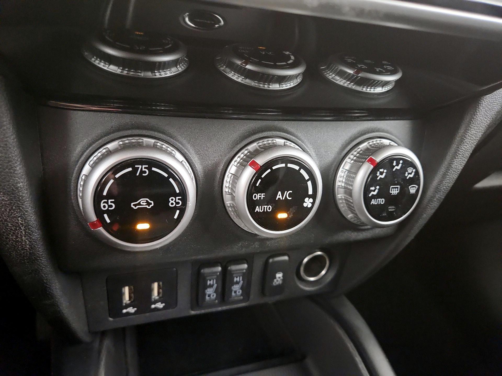 Thumbnail: 2024 Mitsubishi Outlander Sport - 16