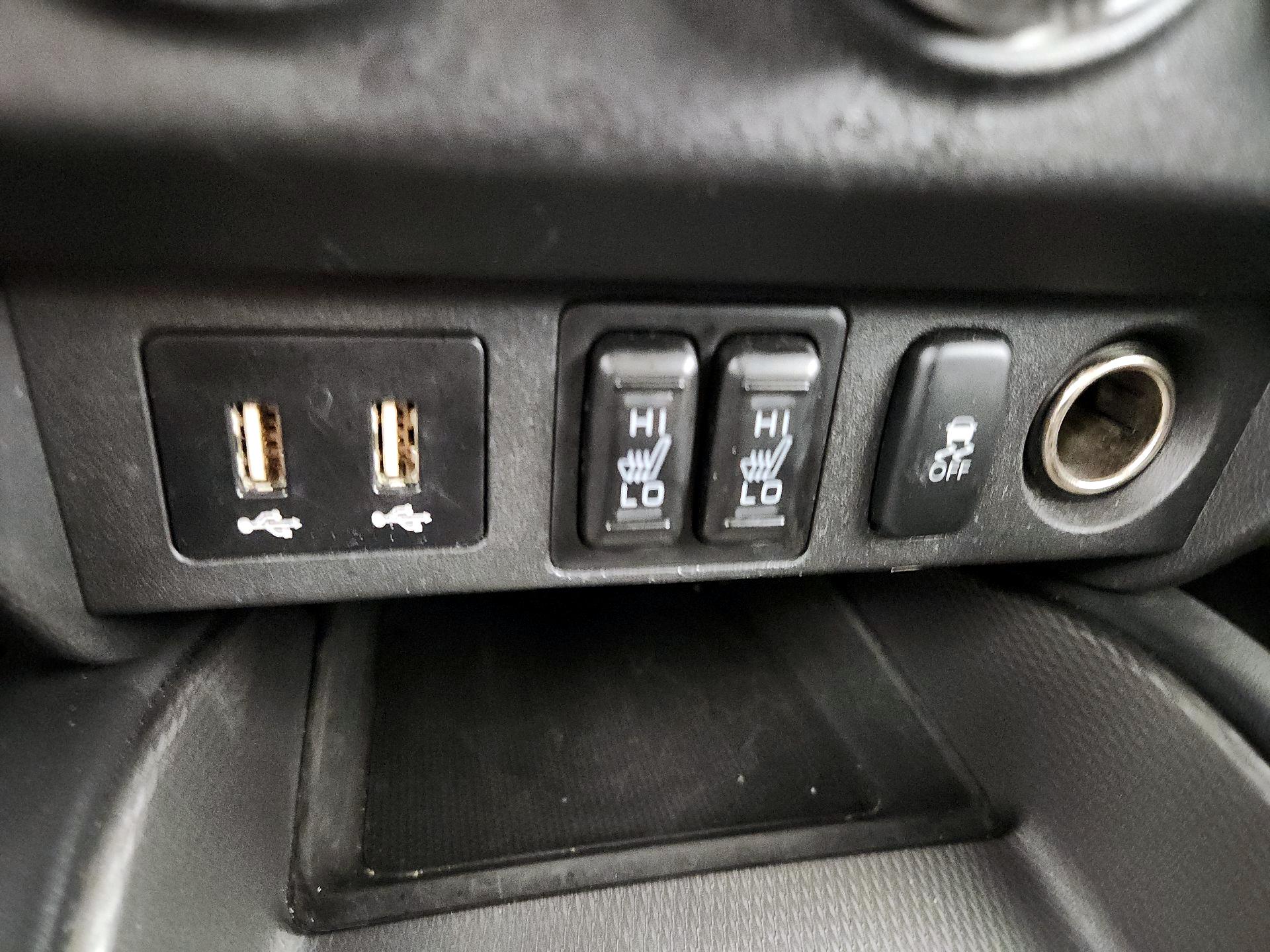 Thumbnail: 2024 Mitsubishi Outlander Sport - 18