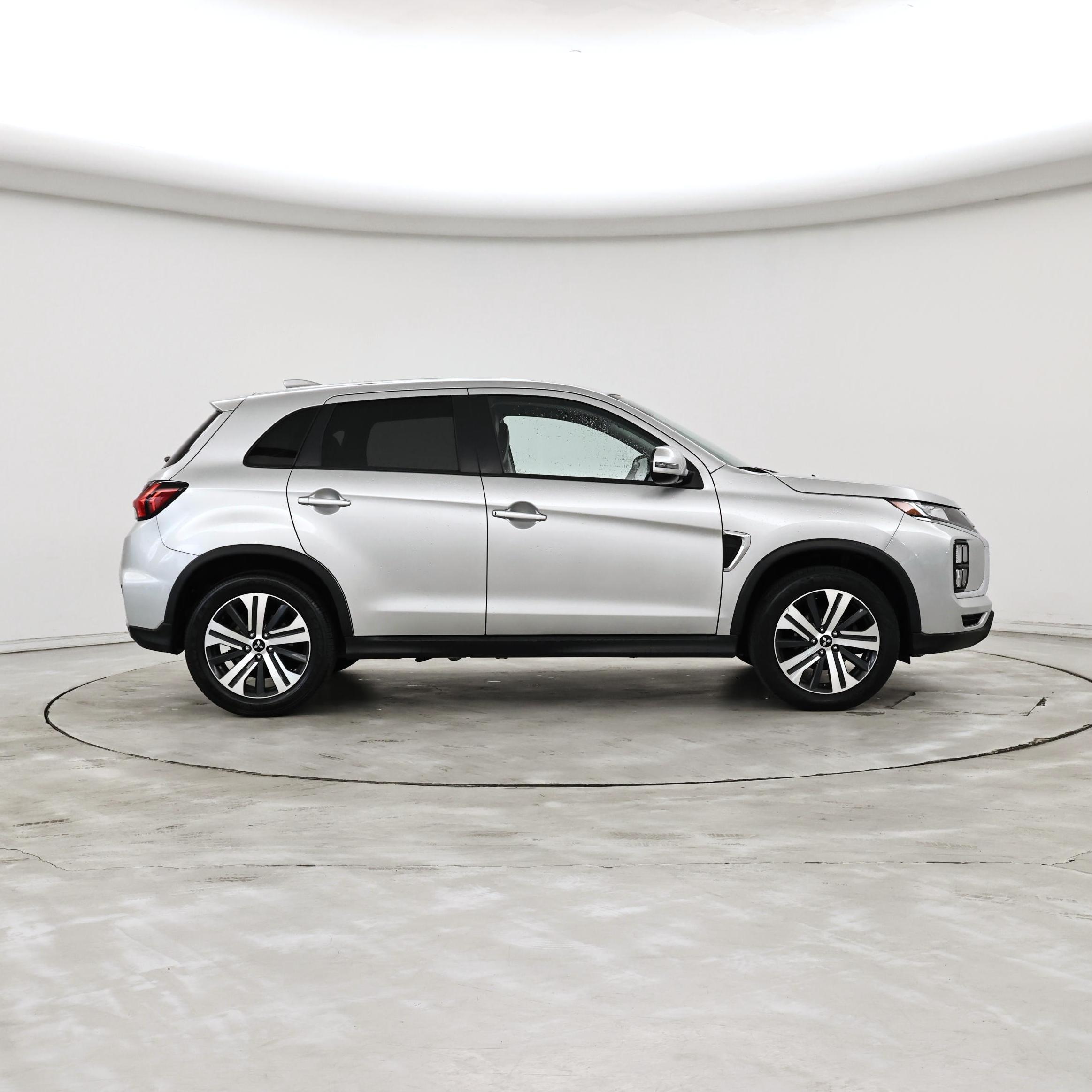 Thumbnail: 2024 Mitsubishi Outlander Sport - 7