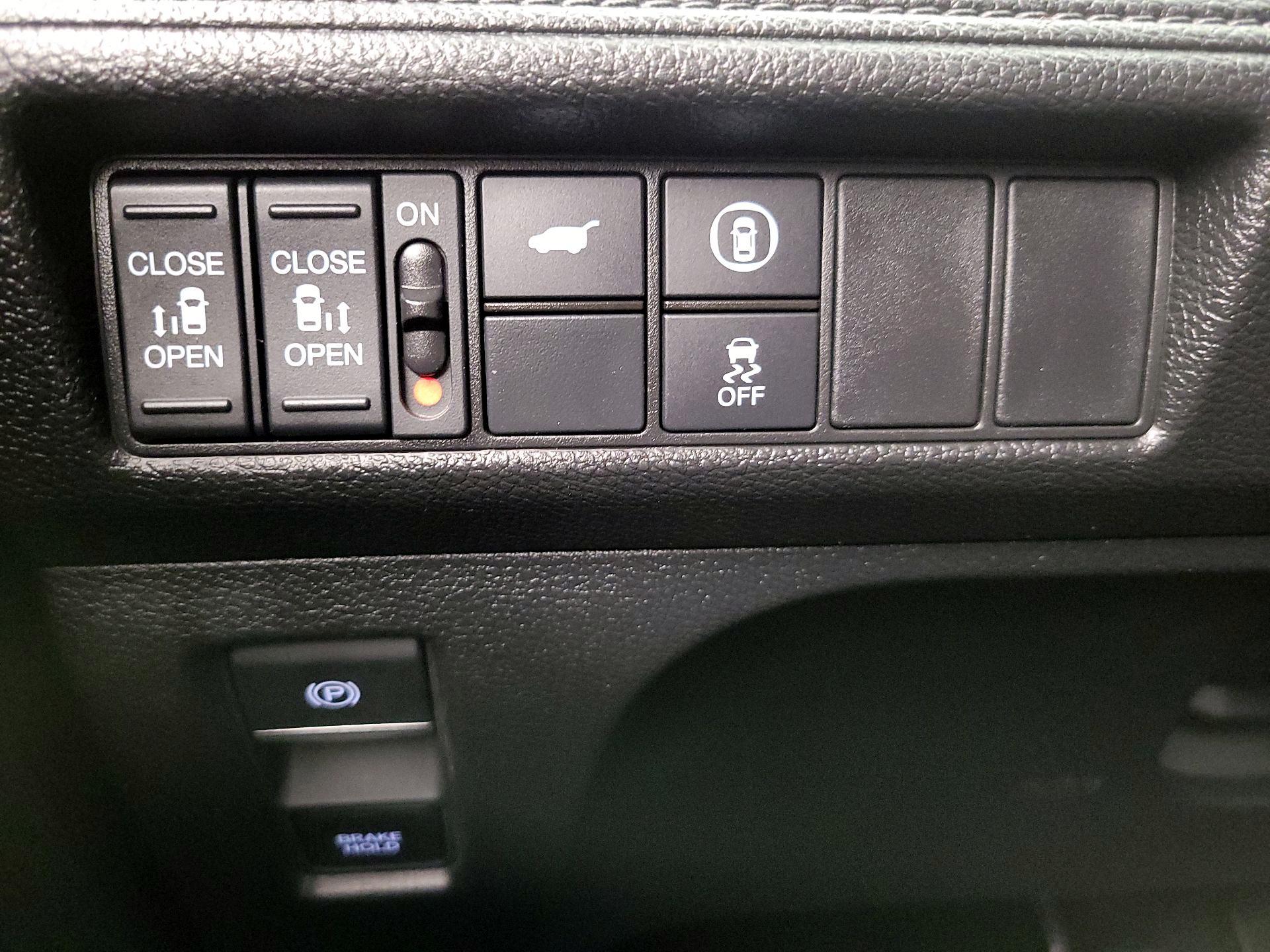 Thumbnail: 2023 Honda Odyssey - 13