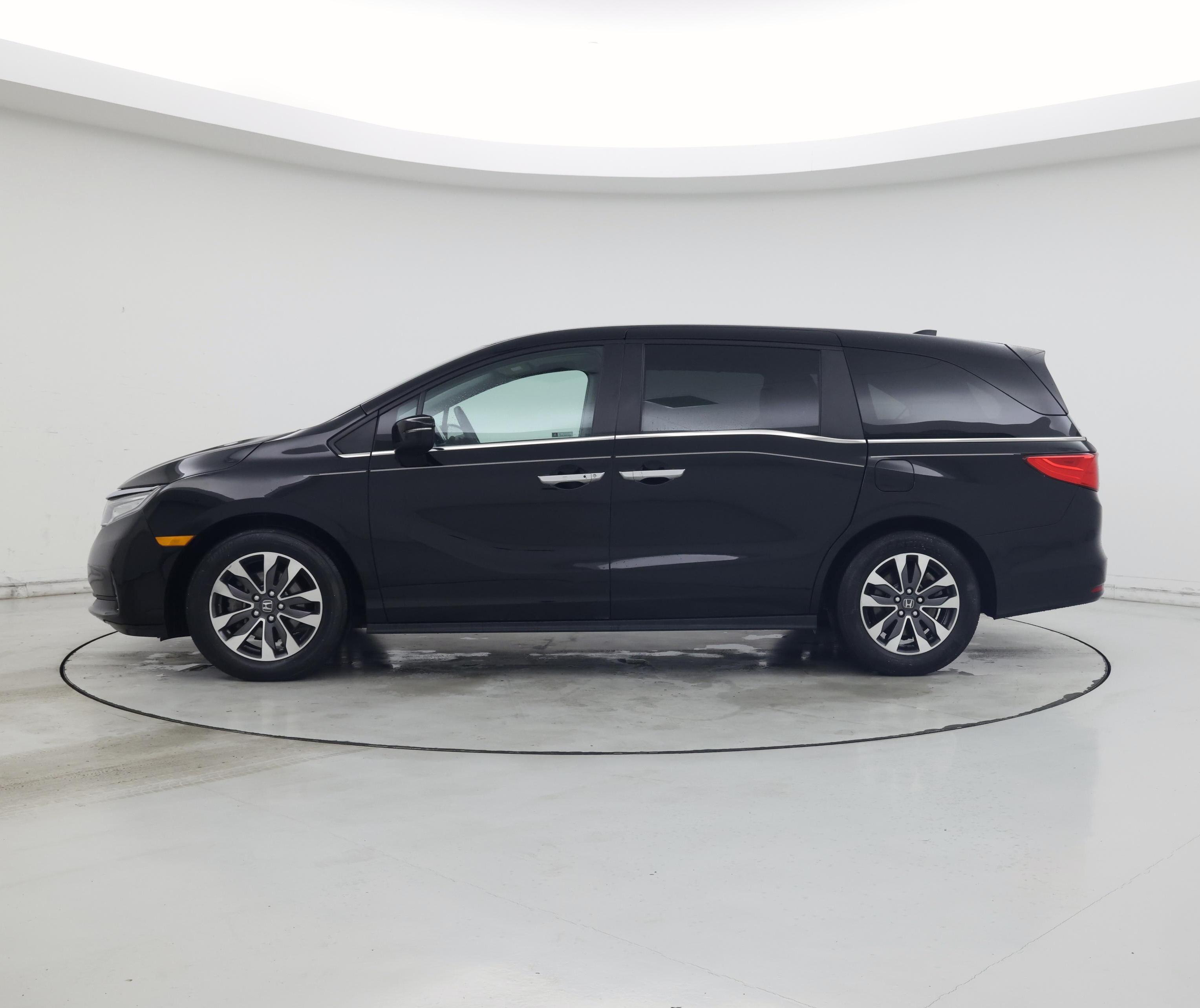 Thumbnail: 2023 Honda Odyssey - 3