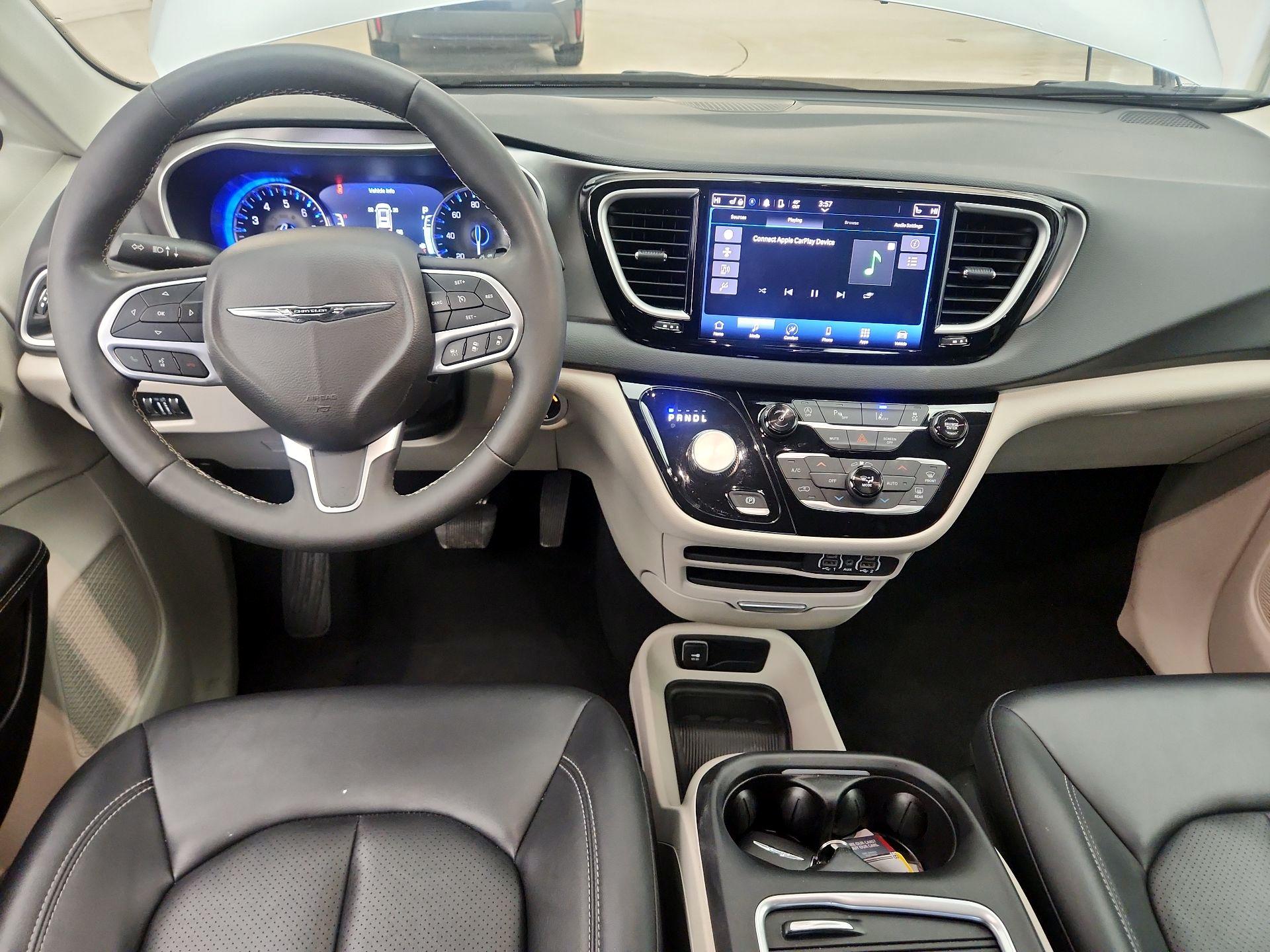 Thumbnail: 2024 Chrysler Pacifica - 9