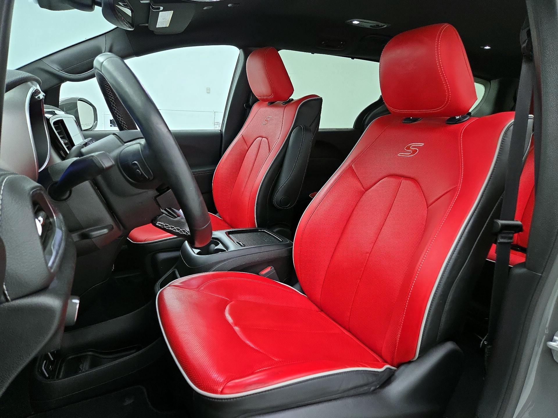 Thumbnail: 2020 Chrysler Pacifica - 11