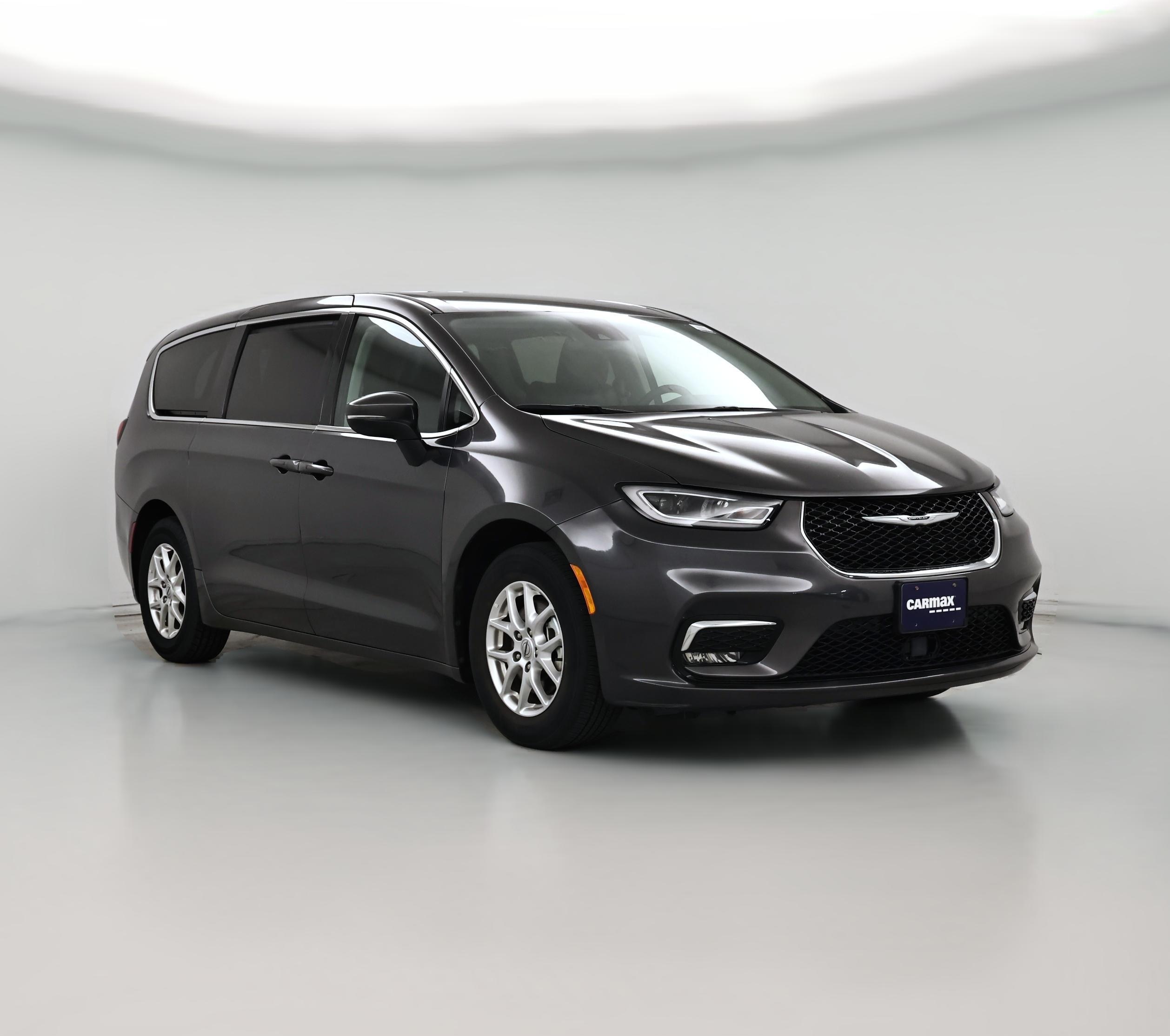 Thumbnail: 2023 Chrysler Pacifica - 1
