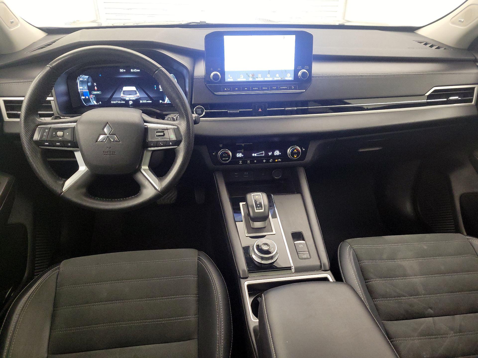 Thumbnail: 2024 Mitsubishi Outlander - 9