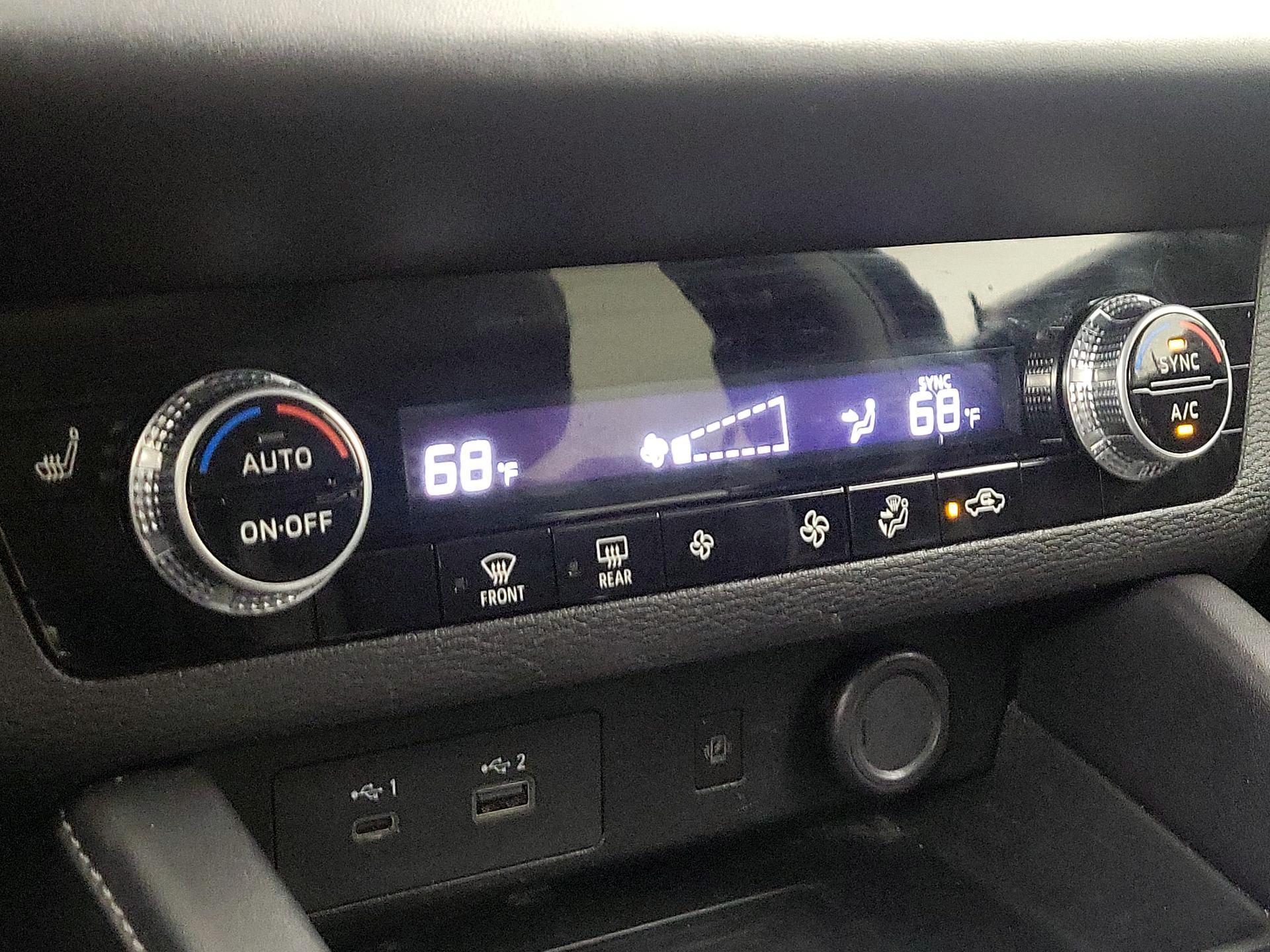 Thumbnail: 2024 Mitsubishi Outlander - 17