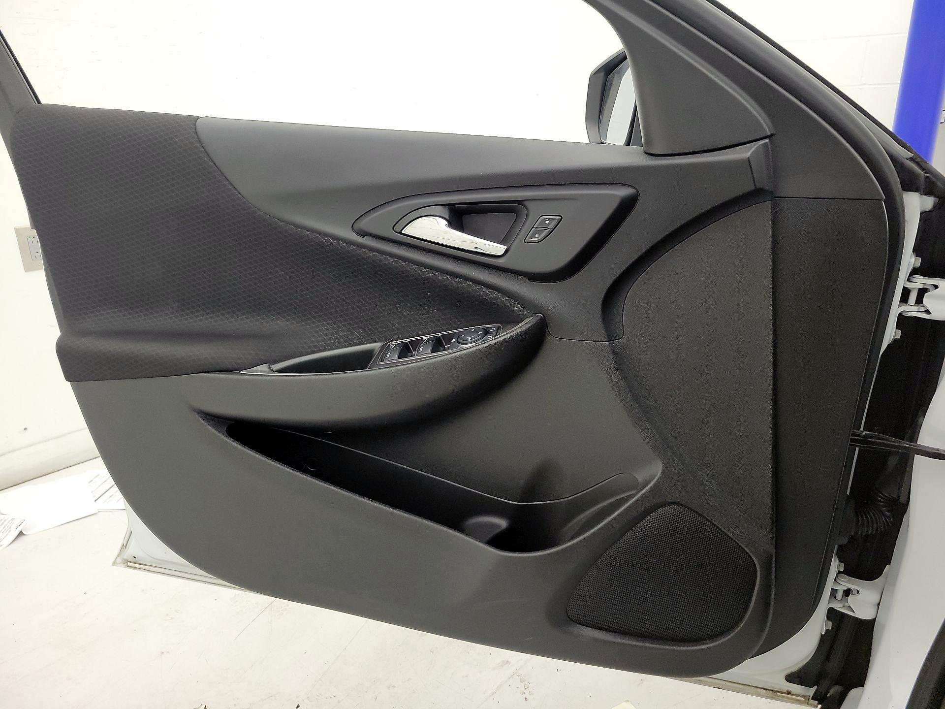 Thumbnail: 2023 Chevrolet Malibu - 12