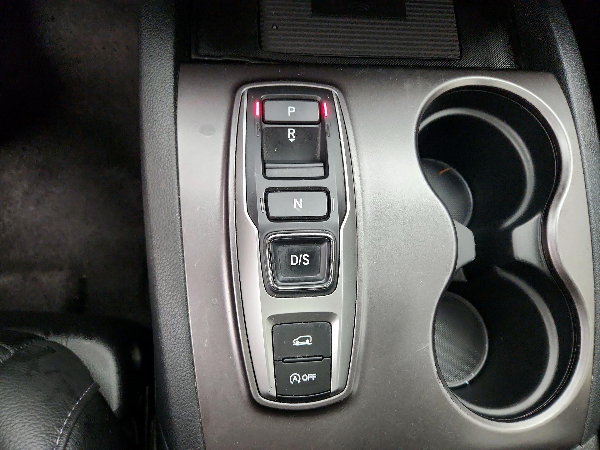 Thumbnail: 2022 Honda Pilot - 17