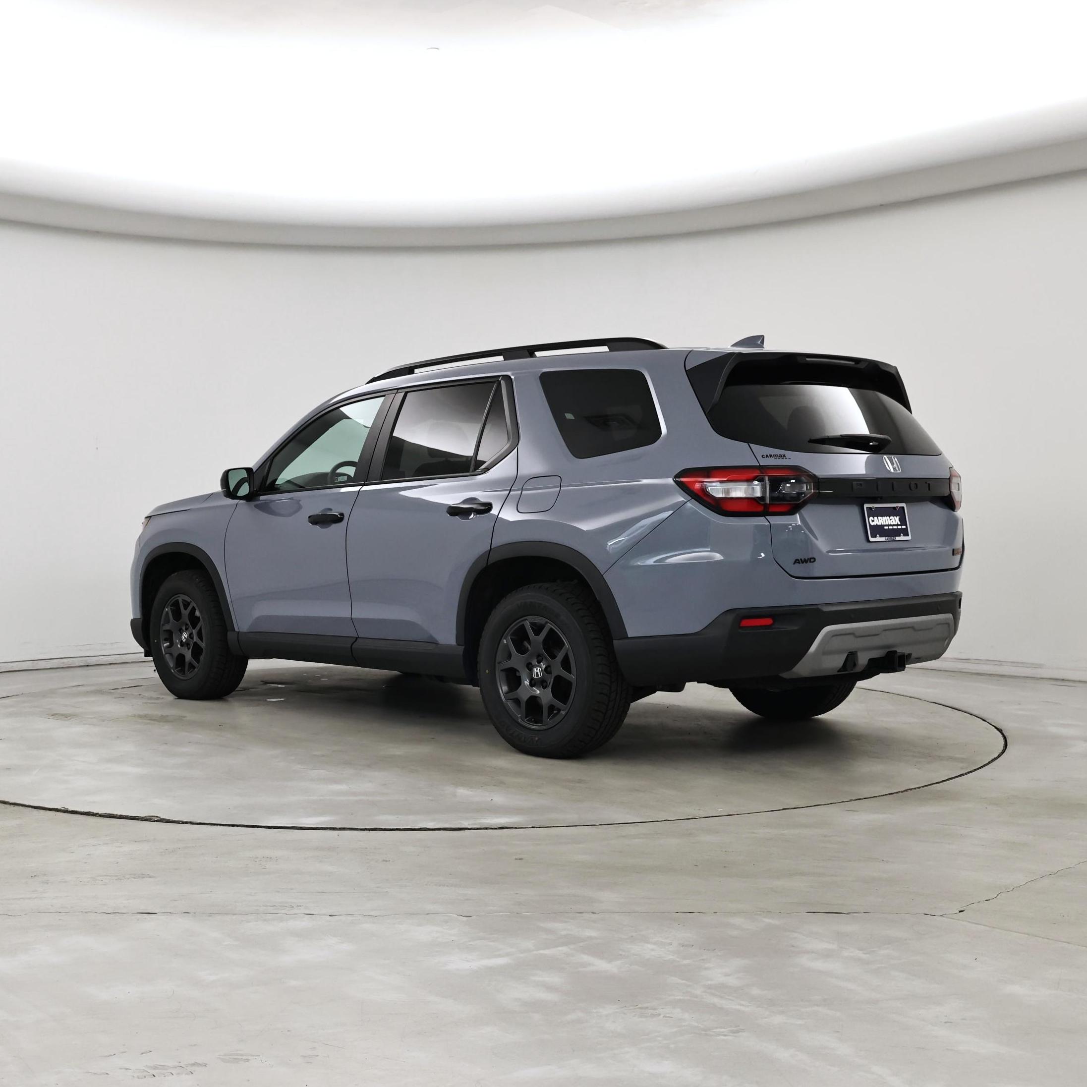 Thumbnail: 2023 Honda Pilot - 2